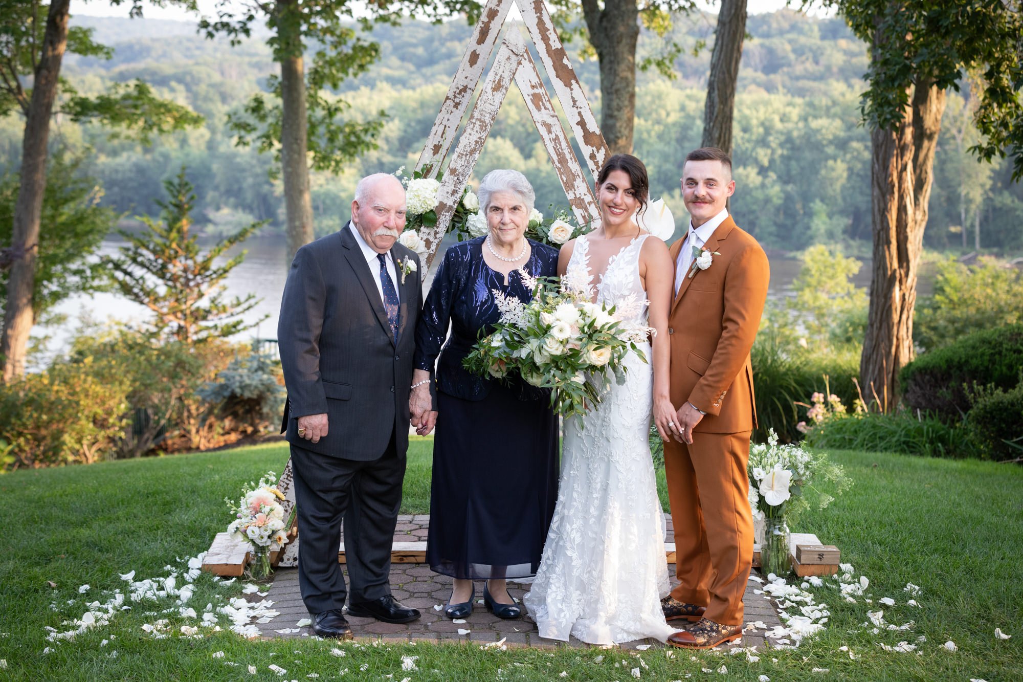Saint-Clements-Castle-Wedding-CT-412.jpg