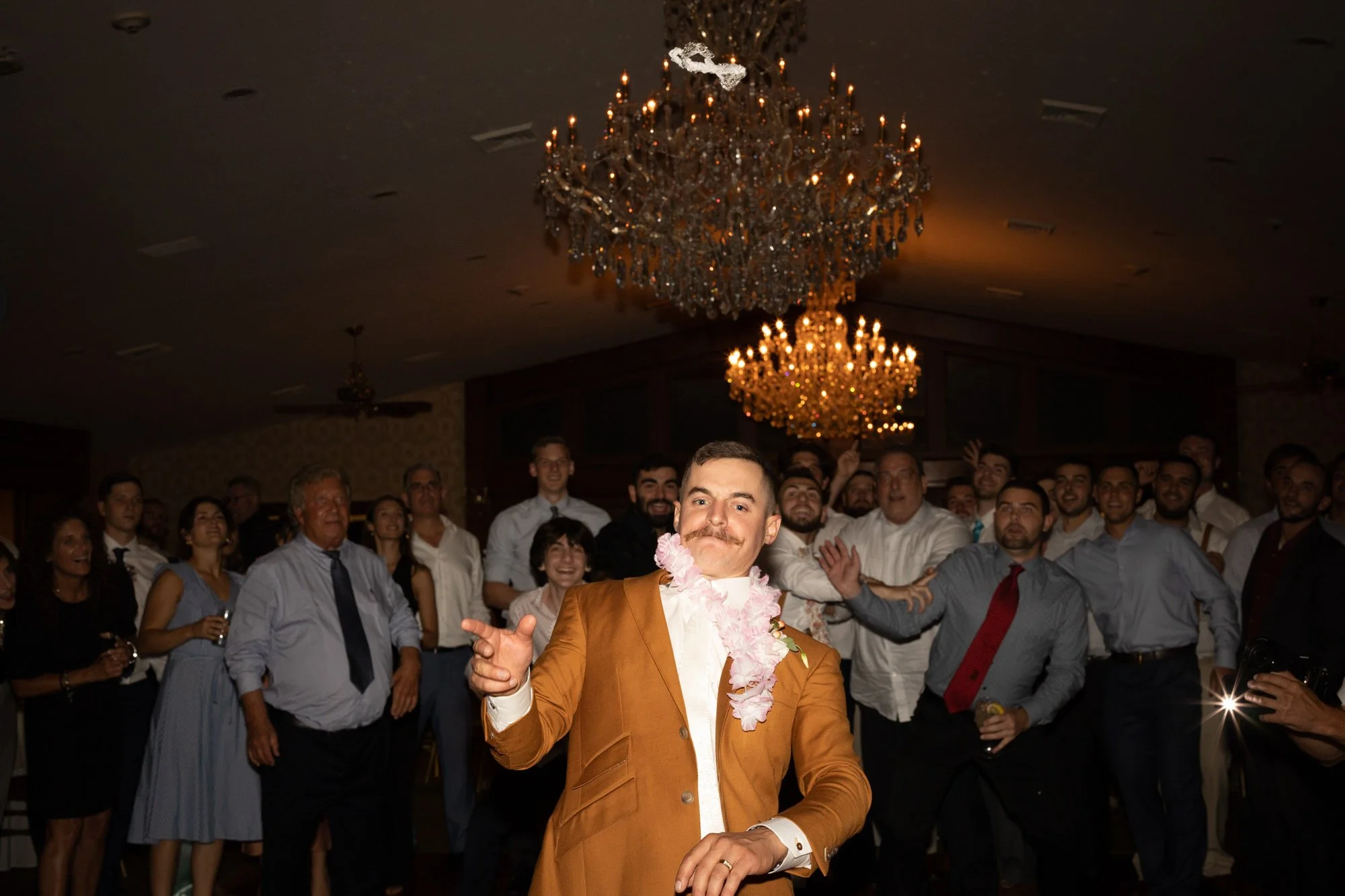 Saint-Clements-Castle-Wedding-CT-502.jpg