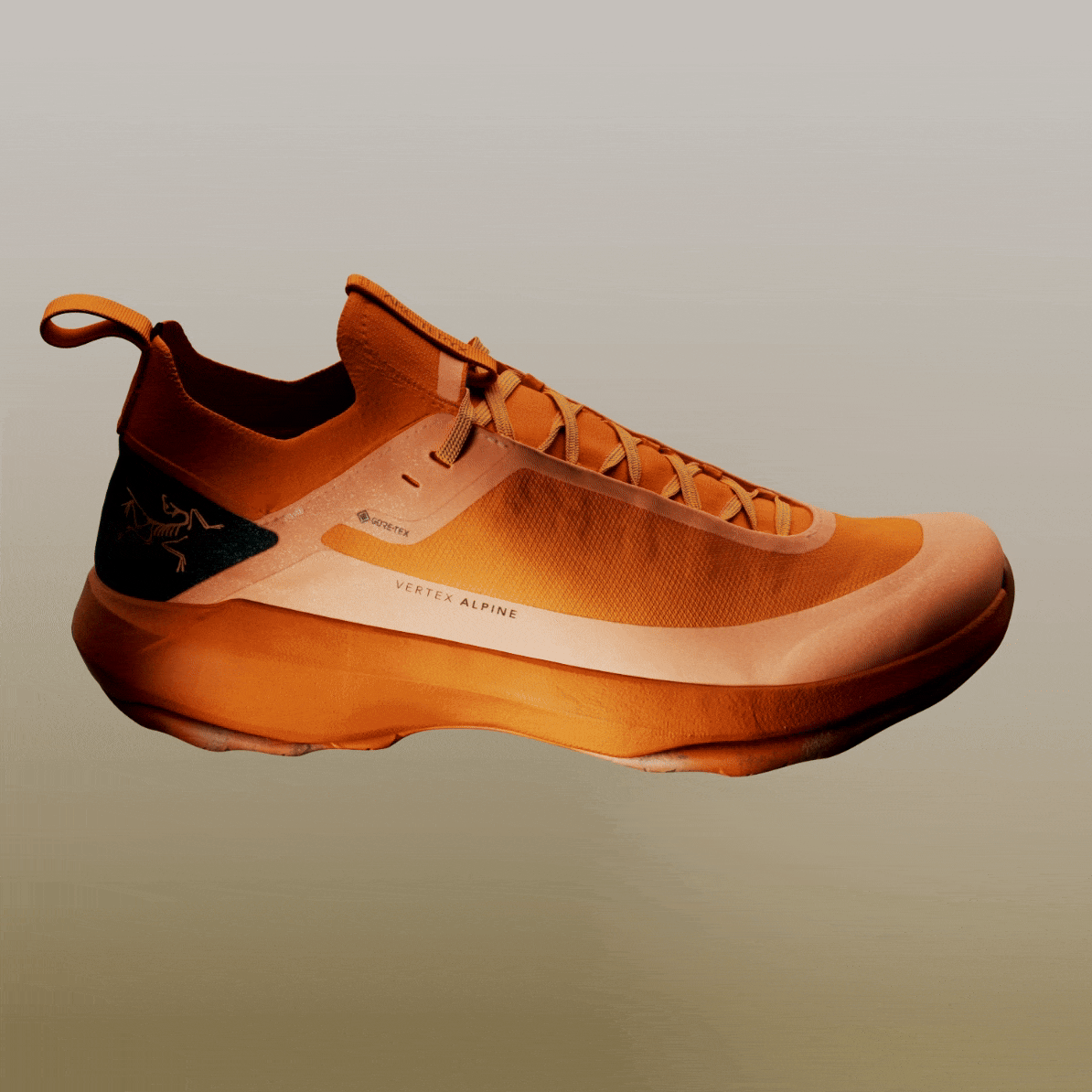 ARC_LDN_FOOTWEAR25_TechFit_yn_V014-ezgif.com-optimize.gif