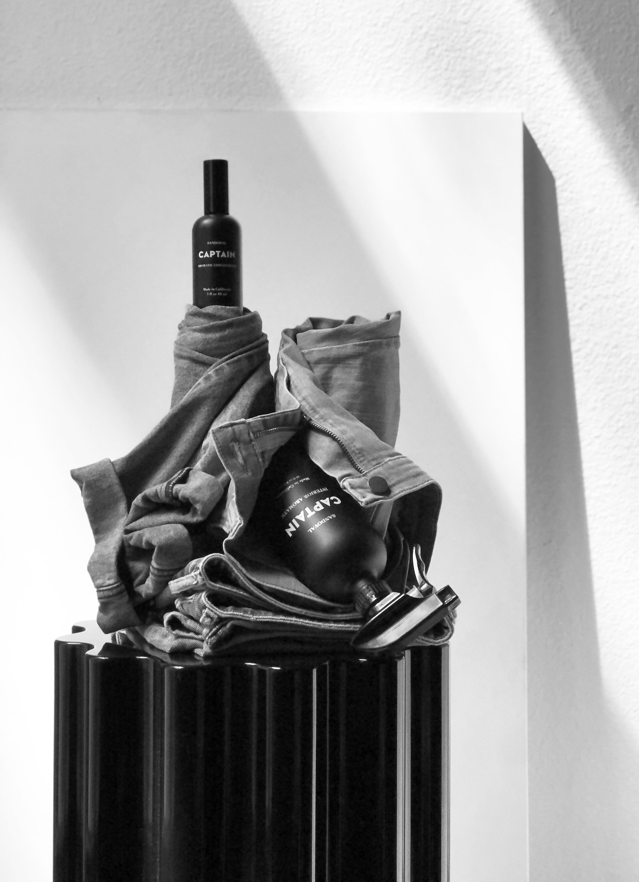 DENIM_1_C16_C3_BW_CROP__IMG_9115 copy copy.jpg