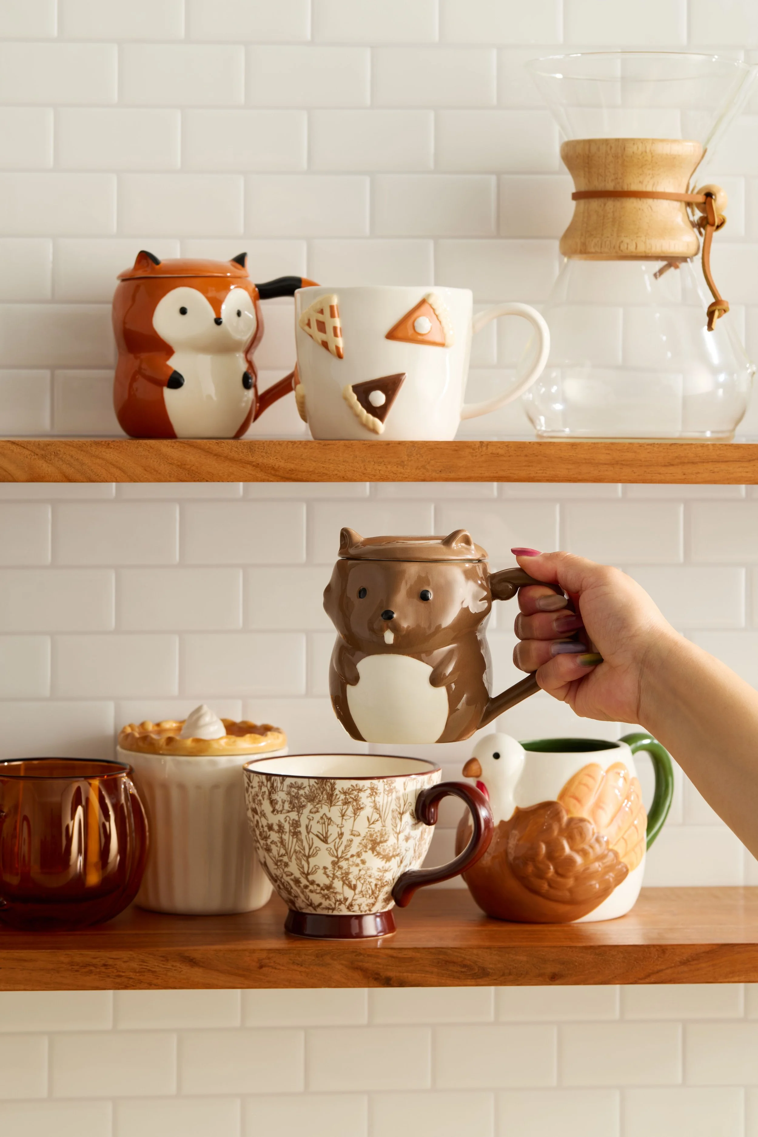 Standard JPG-Mugs_wk19_FA26_RENEGADE_HAND_Hero.jpg