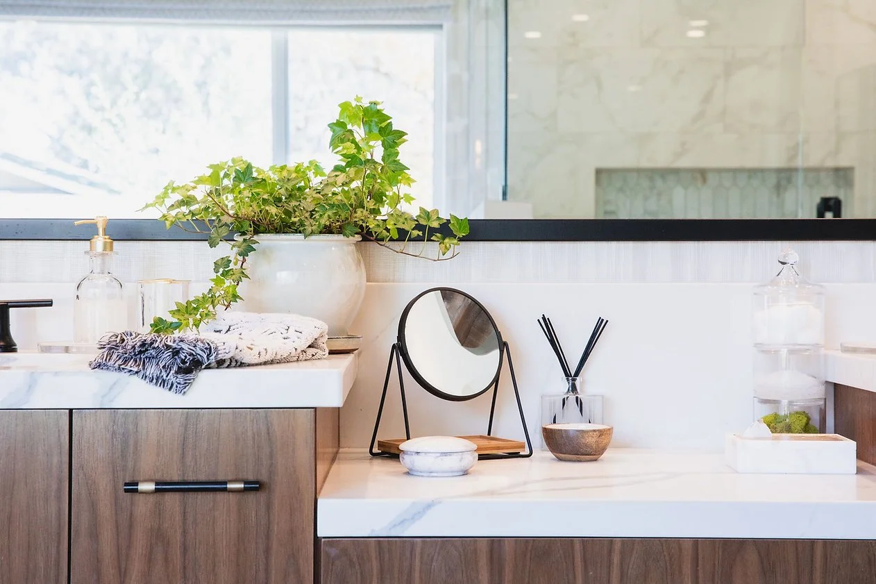 Boutique Bath — M. Swabb