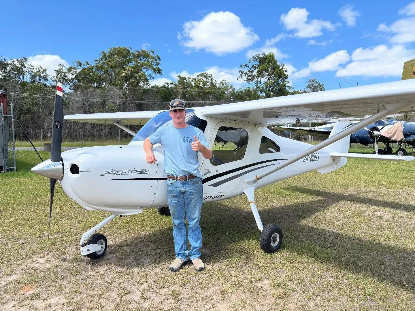 Big congratulations to Zac for completing his first solo in his Cessna skycatcher today! 👍🛫

#cessna
#strikeaviationtraining
#firstsolo