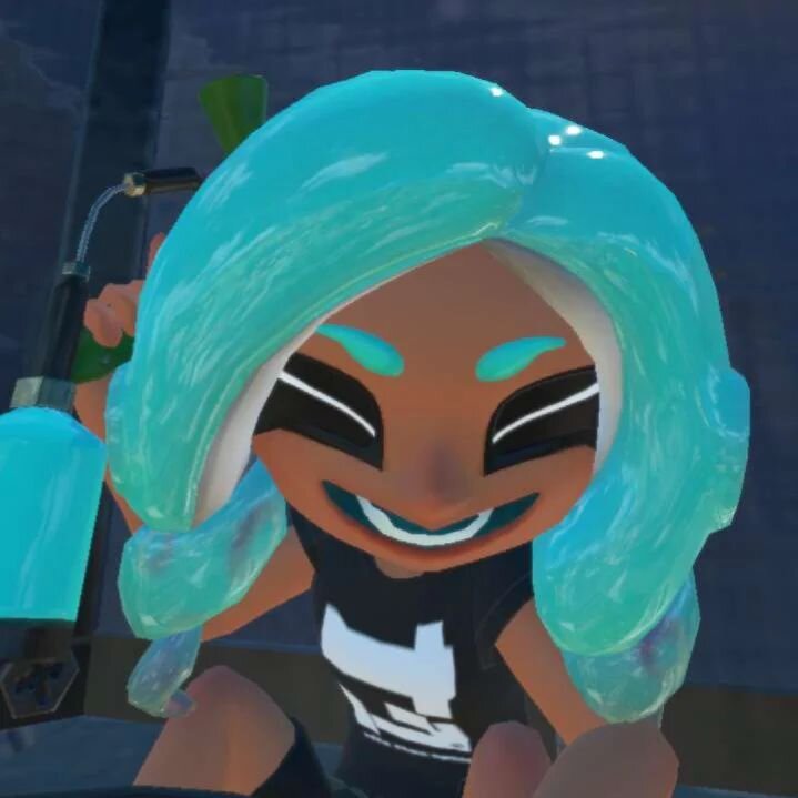i stole lylas phone so you can enjoy this selfie of me C:三
they and hy have been pretty busy lately, but we managed to get some time to hang out today (`&omega;&acute;) 
- shelly 🧡