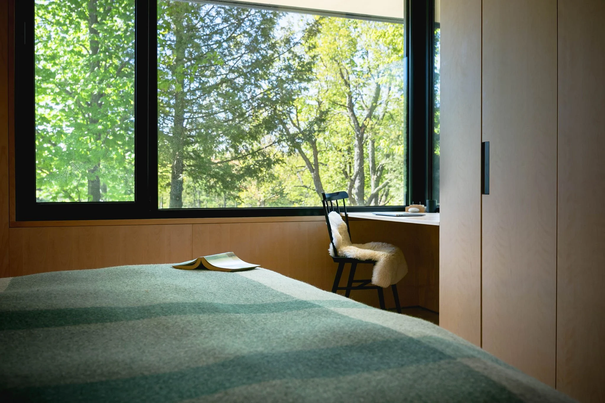 Bedroom, Furniture