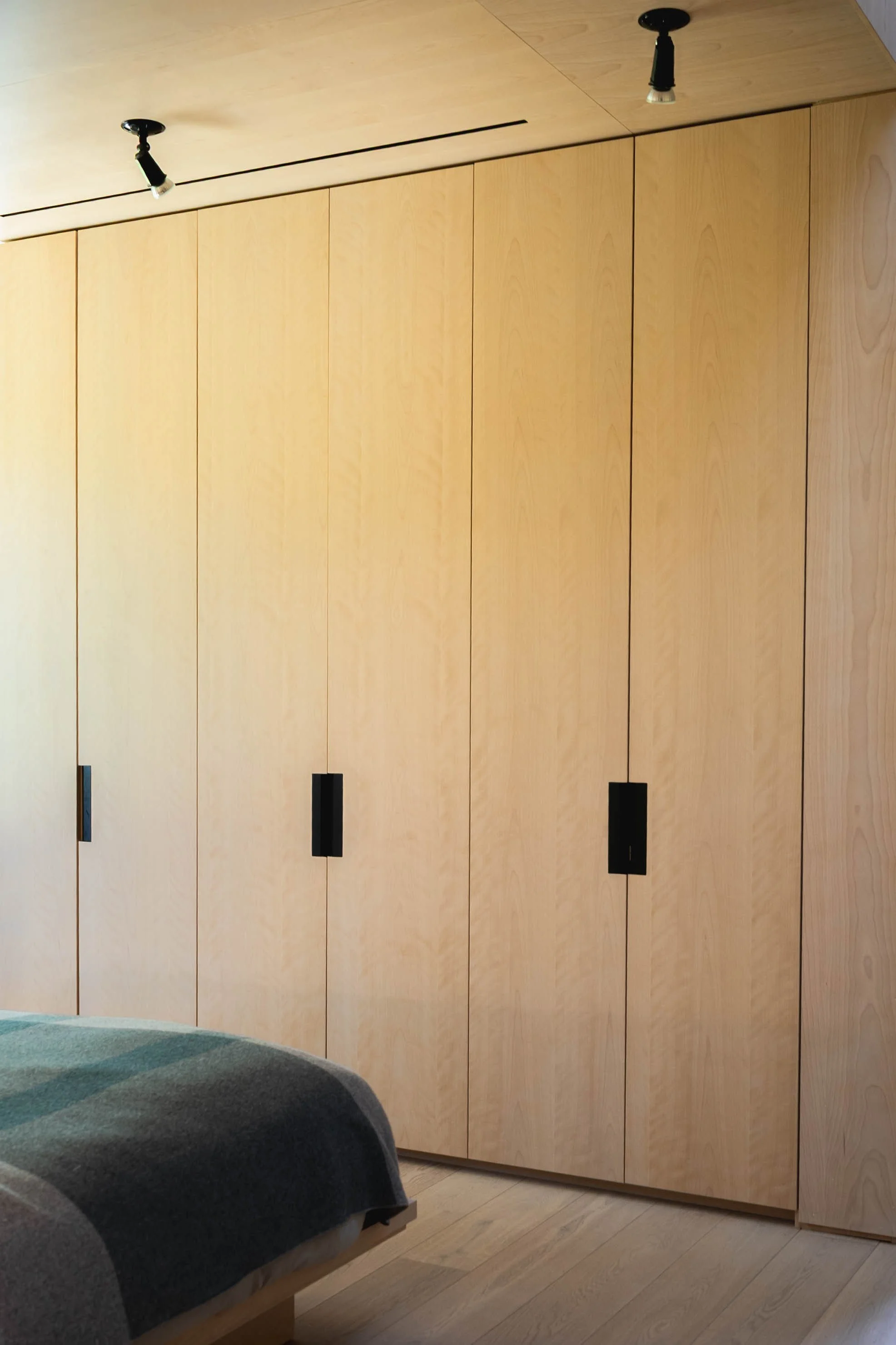 Bedroom, Furniture, Storage