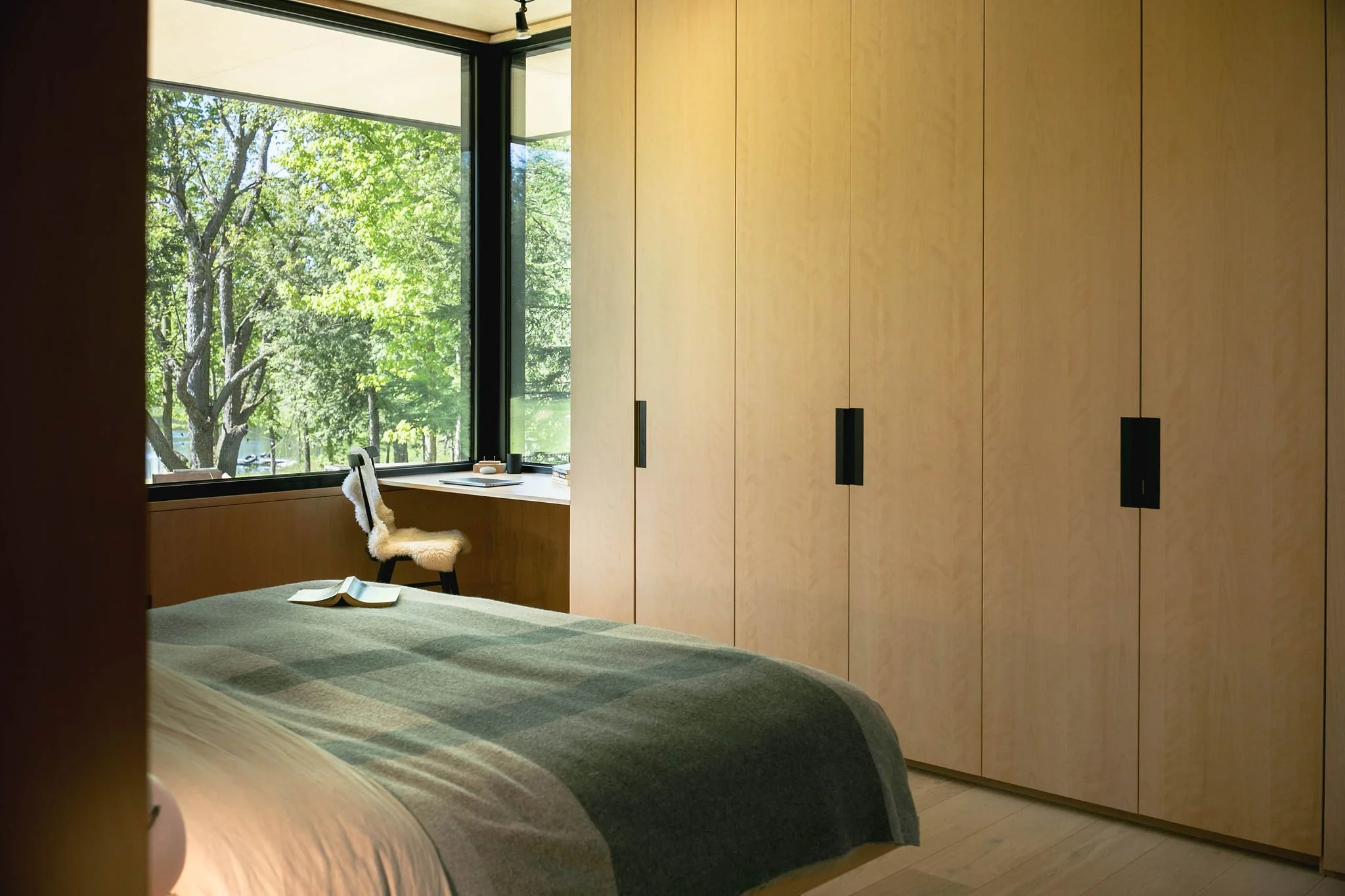 Bedroom, Furniture, Storage