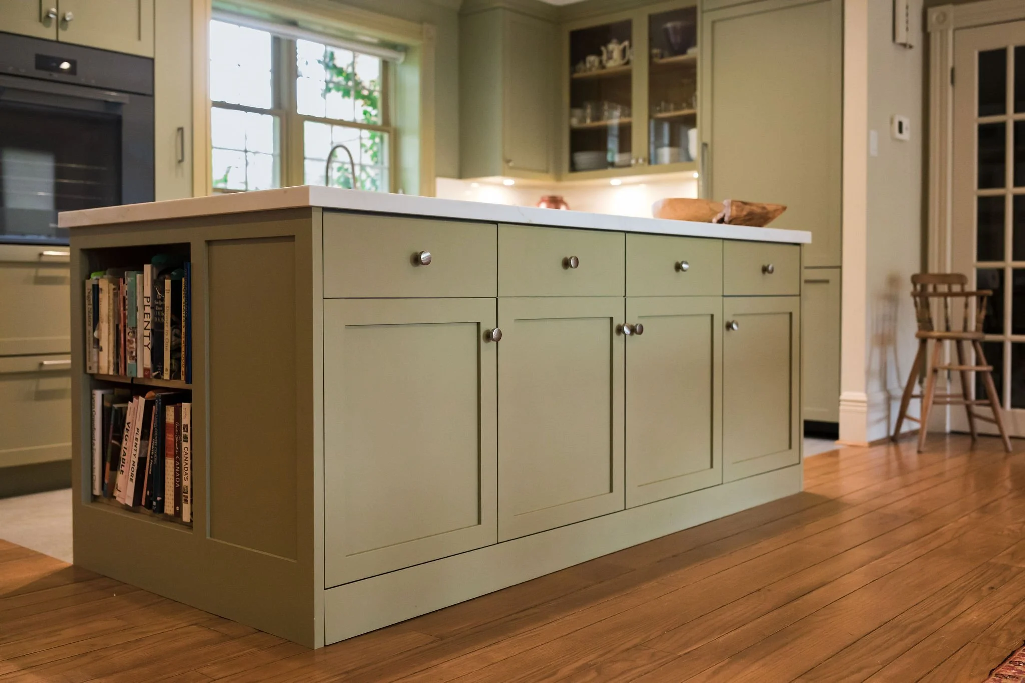  Kitchen, Storage, Built Ins 