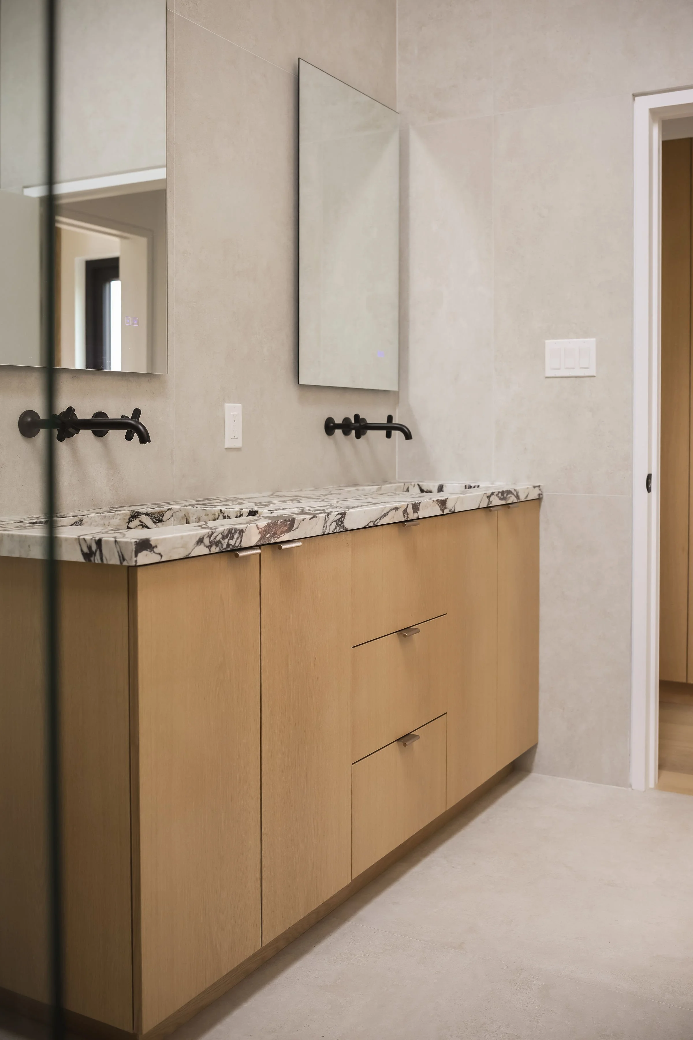  Bathroom, Storage 