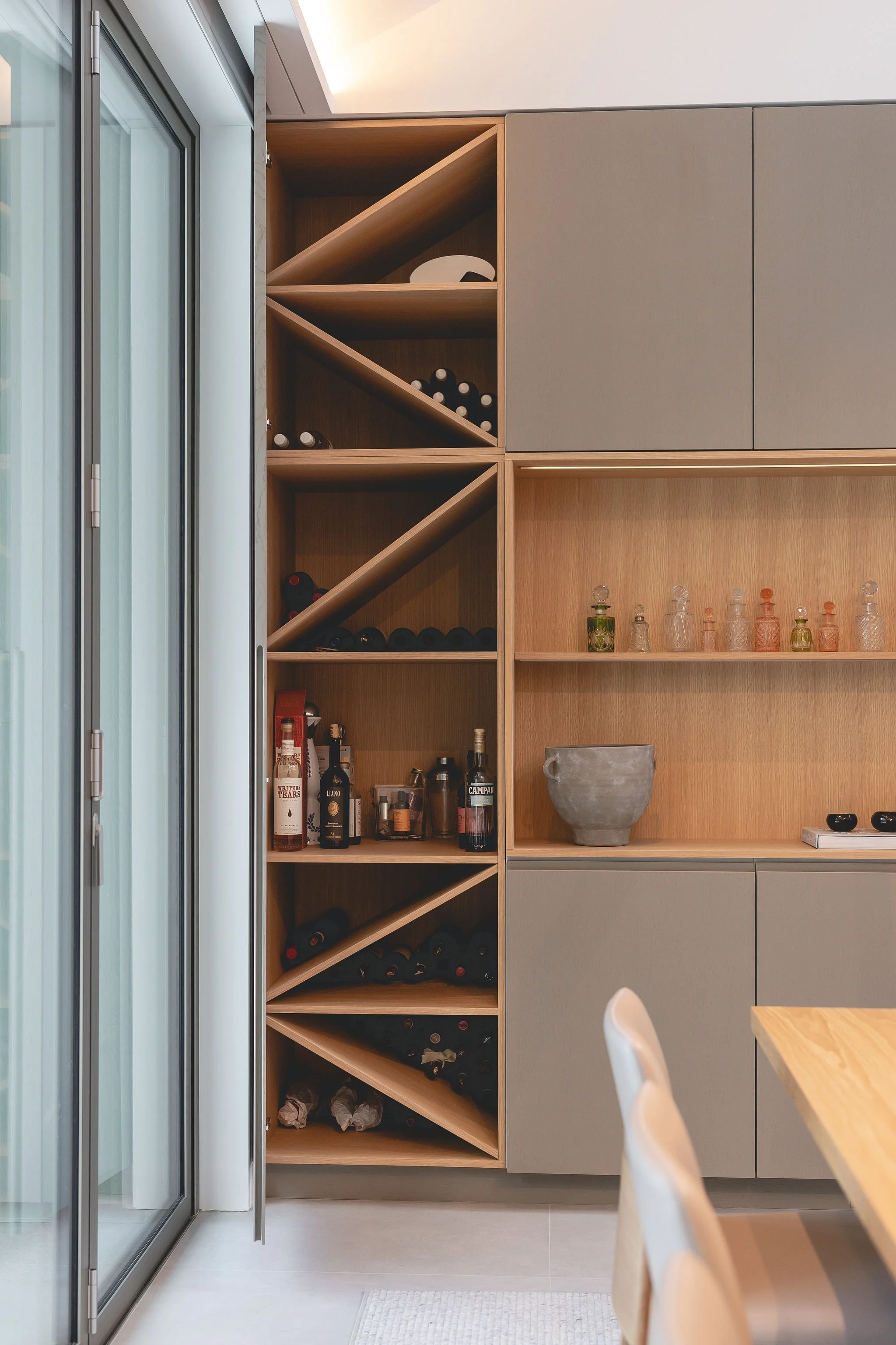 Ridge House, Dining Room, Built In, Bar