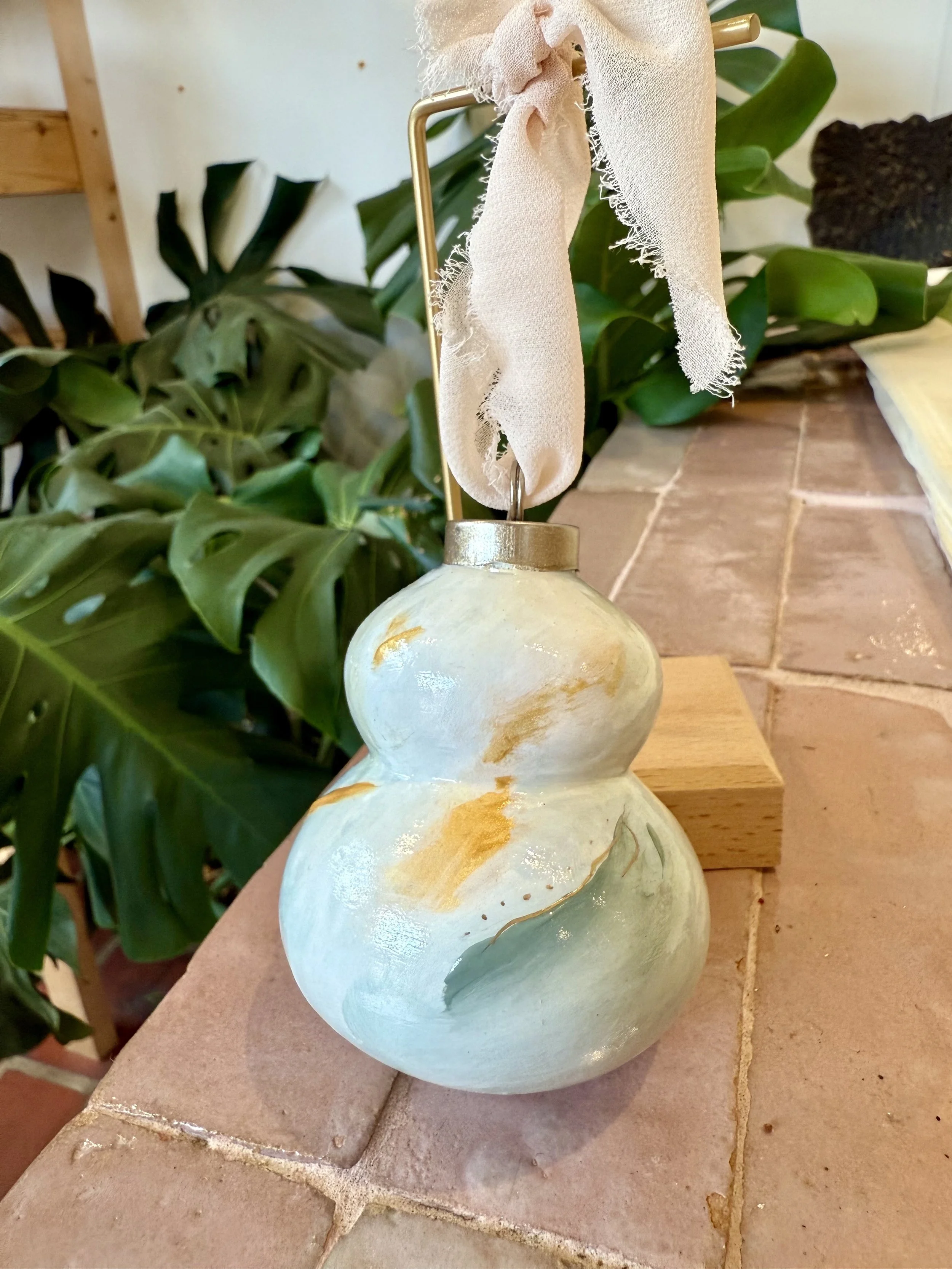 ornament bauble 2.2.jpg