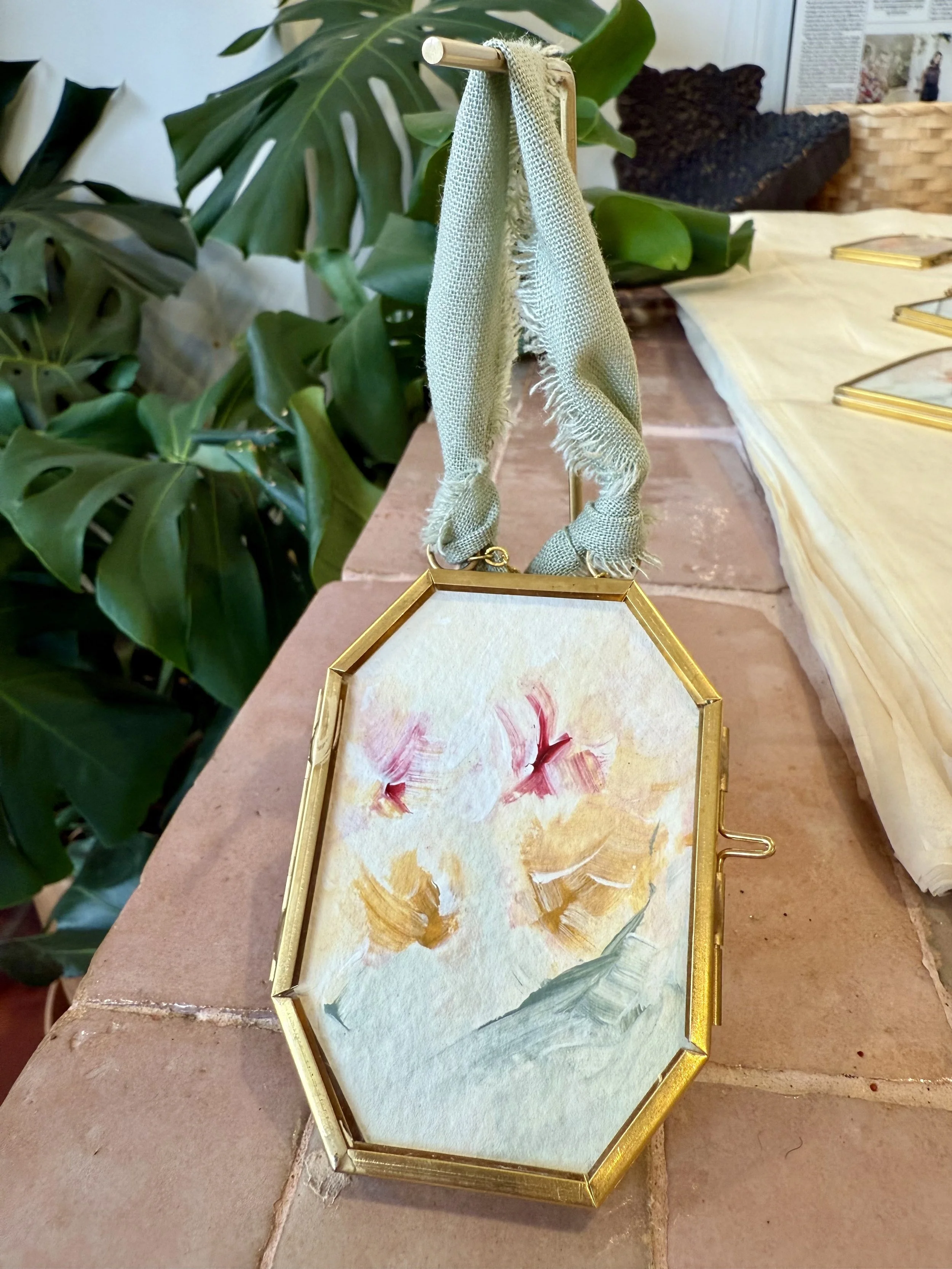 2025 Framed Ornament - Octagon Shape No. 4