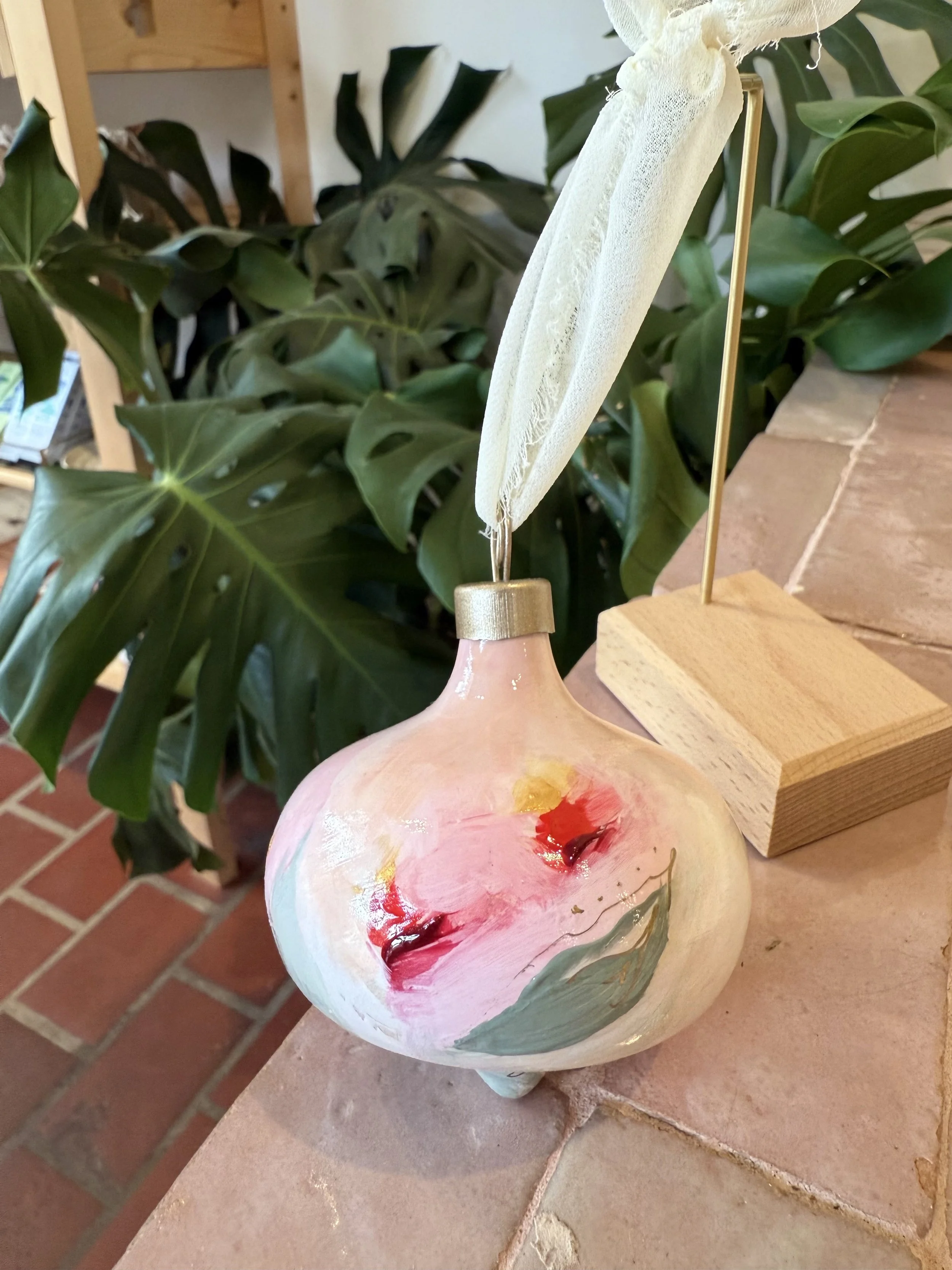 ceramic bauble 5.2.jpg