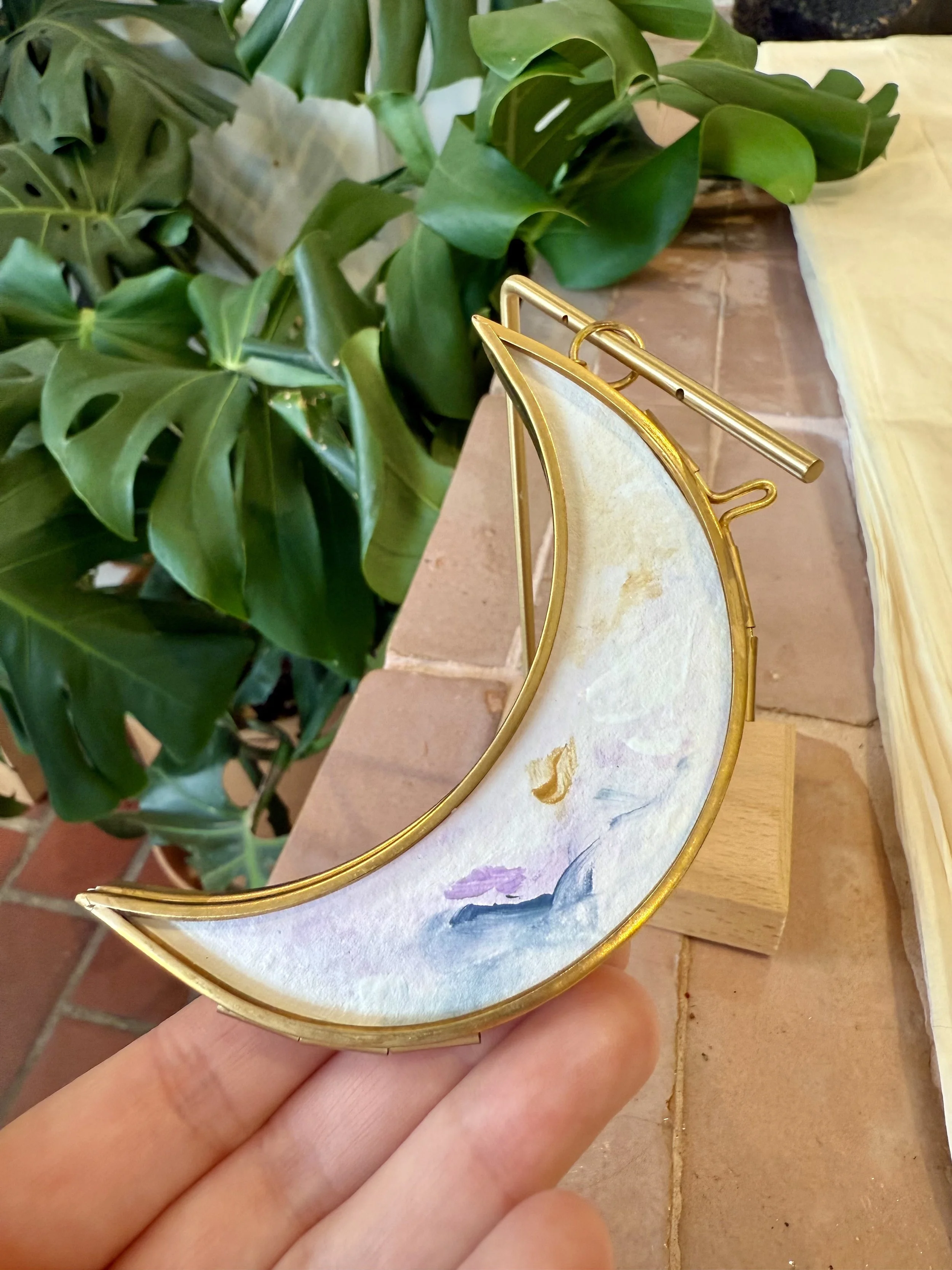 2025 Framed Ornament - Moon Shape No 1