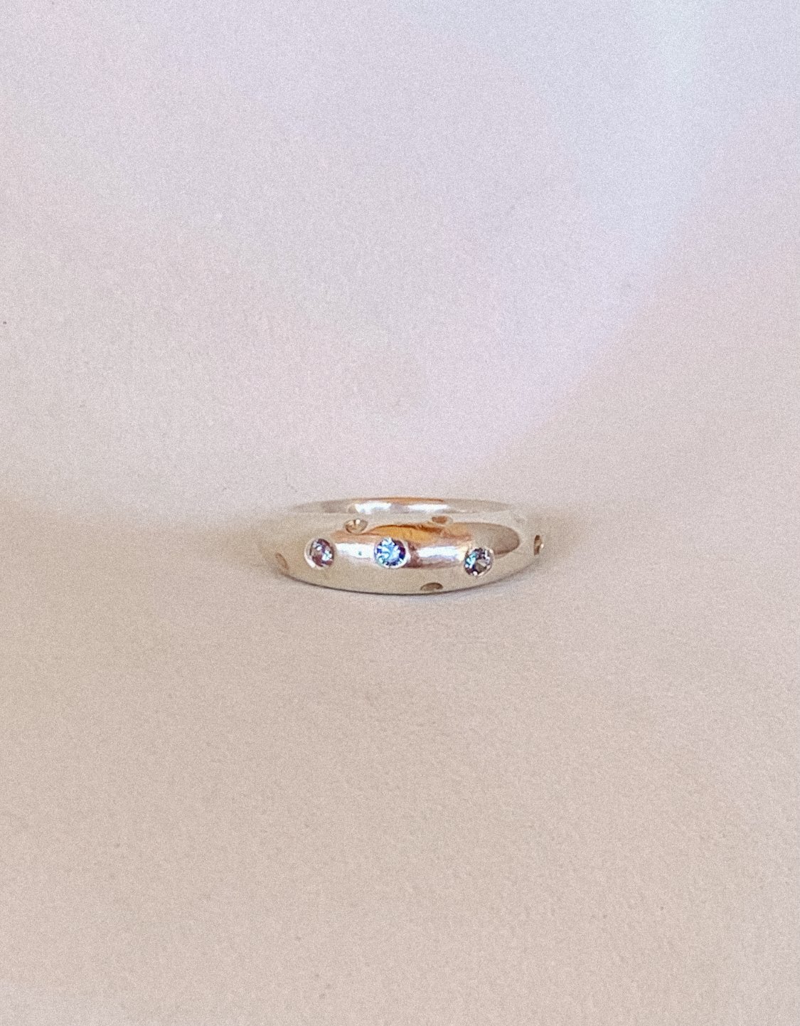 Speckled sapphire dome