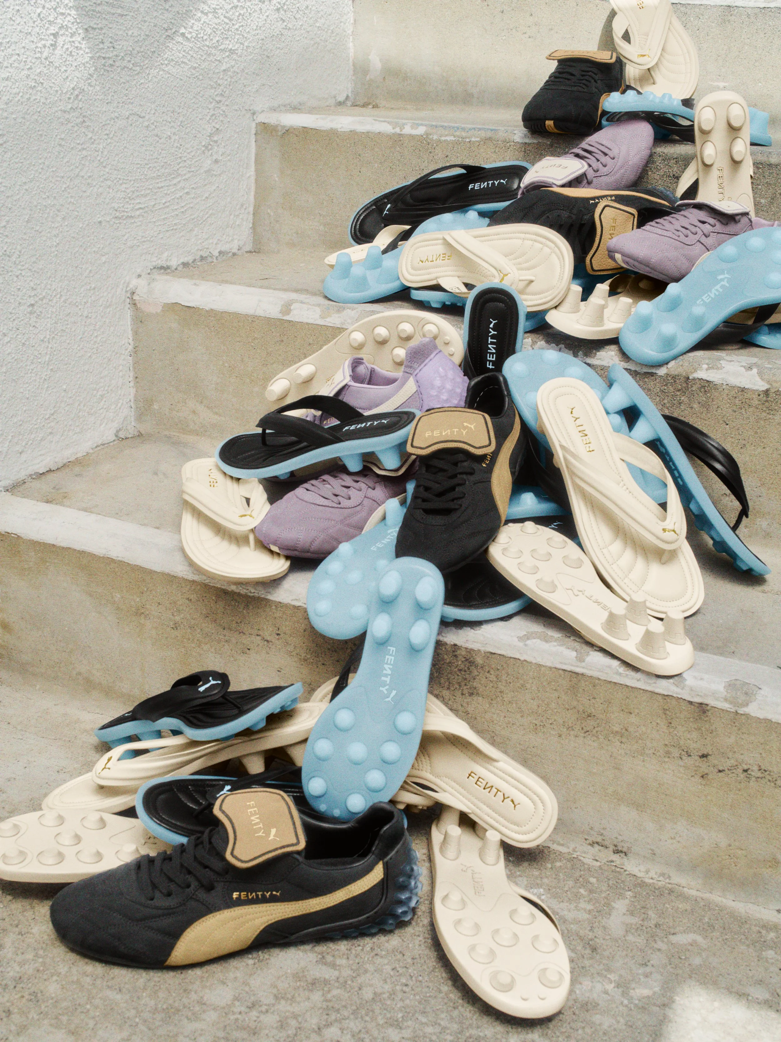 25AW_Social_SP_Fenty-Avanti-LS_Aug_0865_3x4_2939 × 3919.jpg