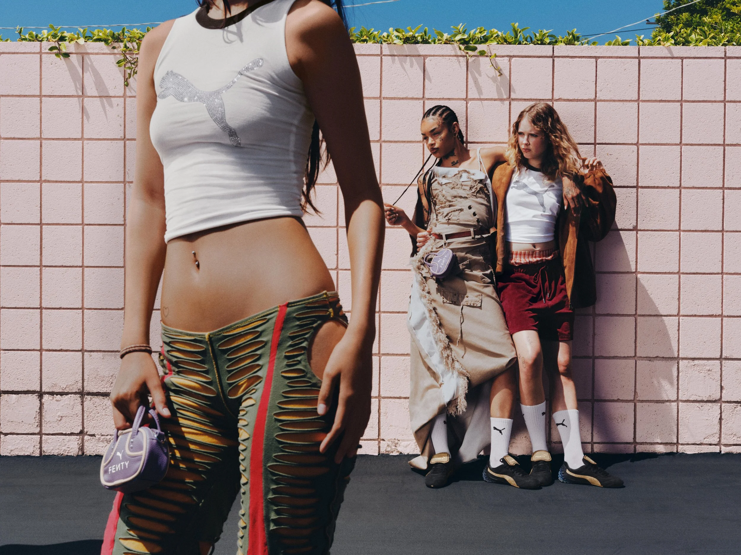 25AW_SP_Fenty-Avanti-LS_Aug_00980_RGB (wecompress.com).jpg