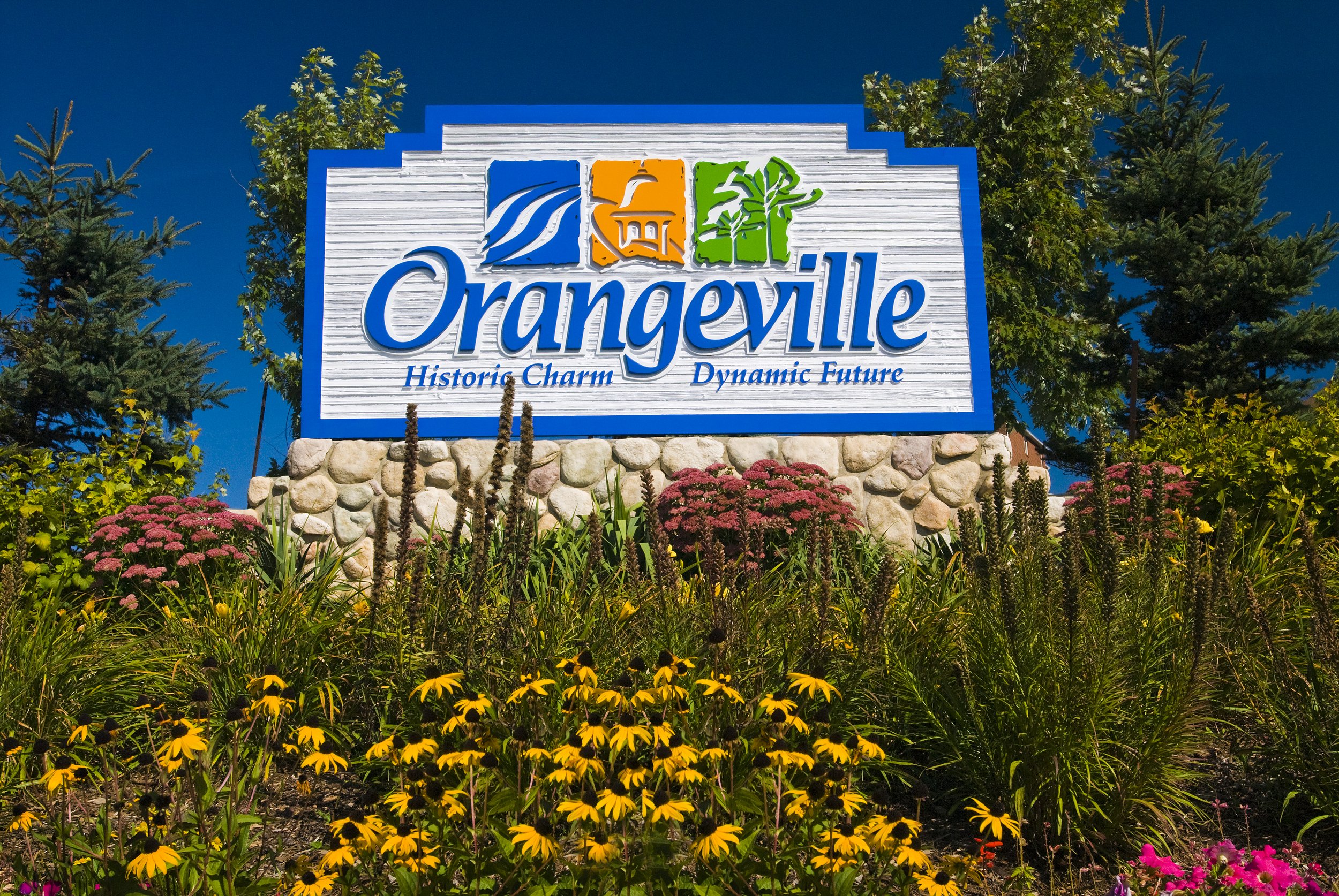 Welcome to Orangeville Ontario sign