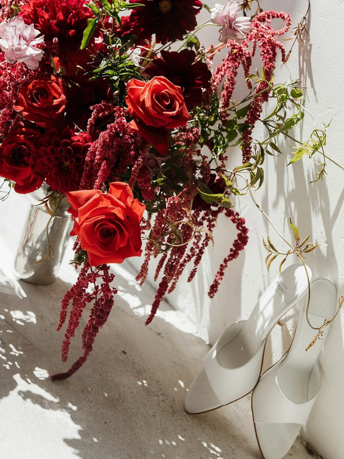 unruly blooms for unforgettable &ldquo;I Do&rsquo;s&rdquo;