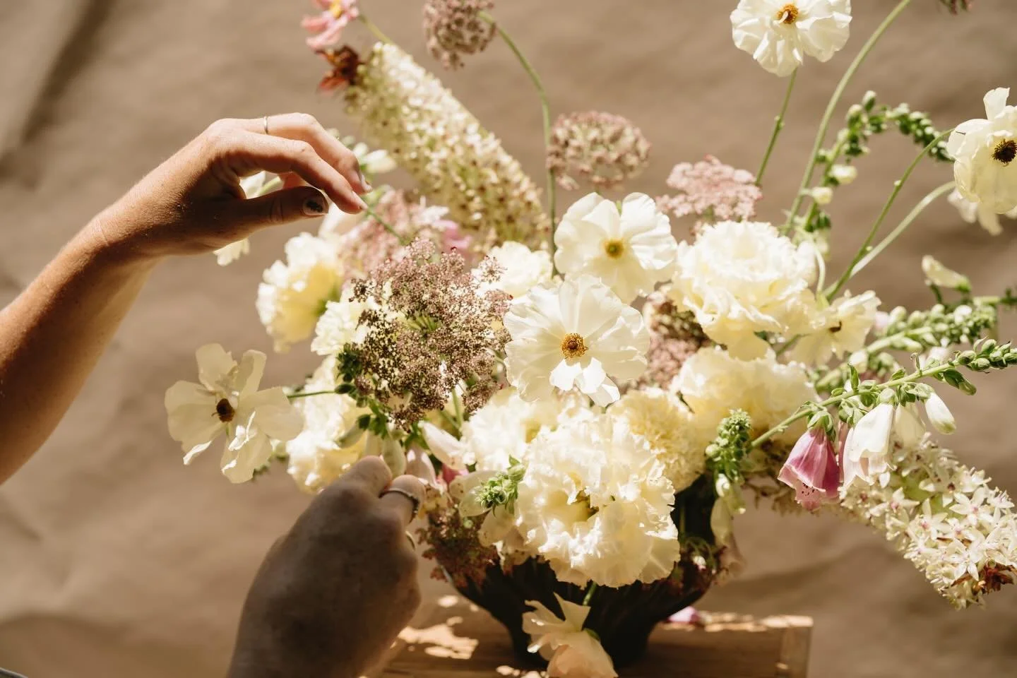 we&rsquo;re ready for playful romance again 

Photo: @jilianraephoto