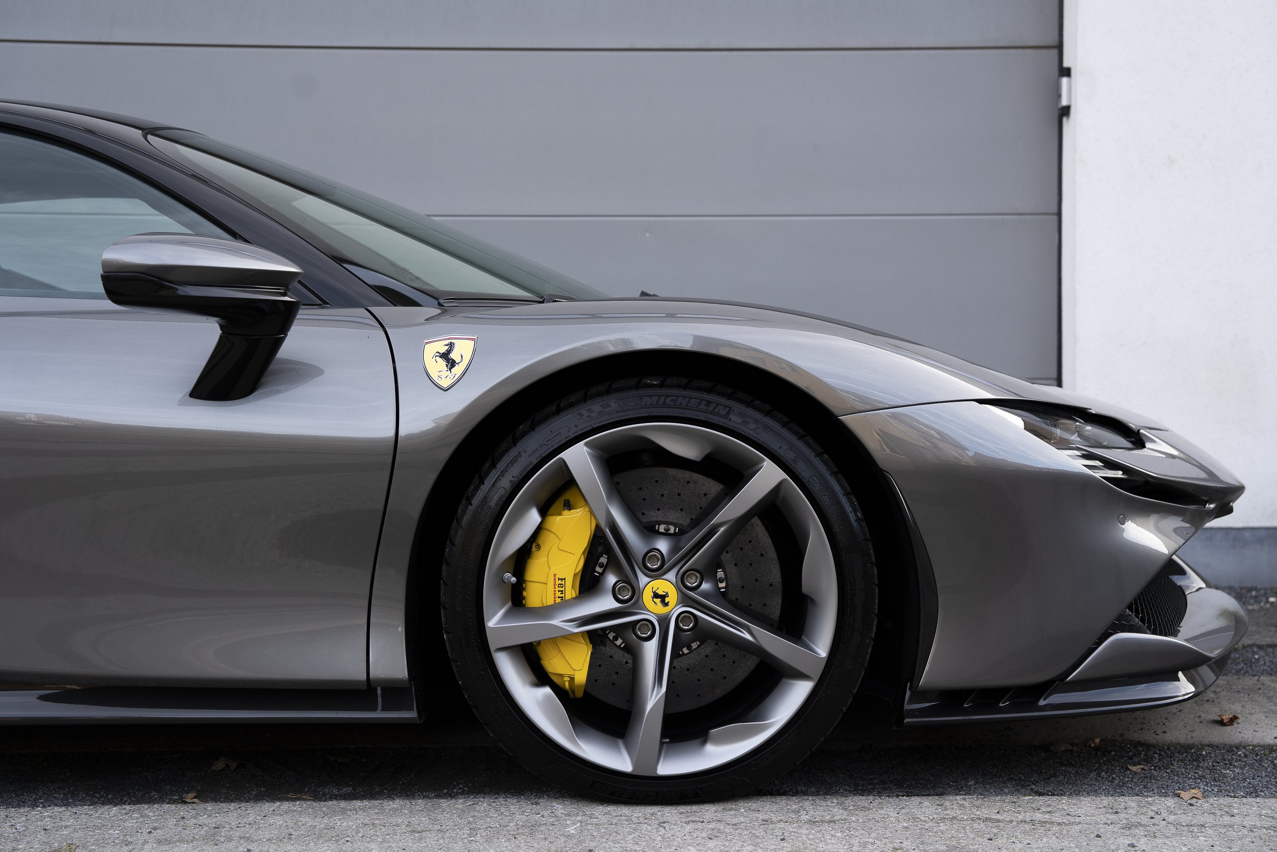 JDP-VISUALS-YLC-FERRARI-GREY-8.jpg