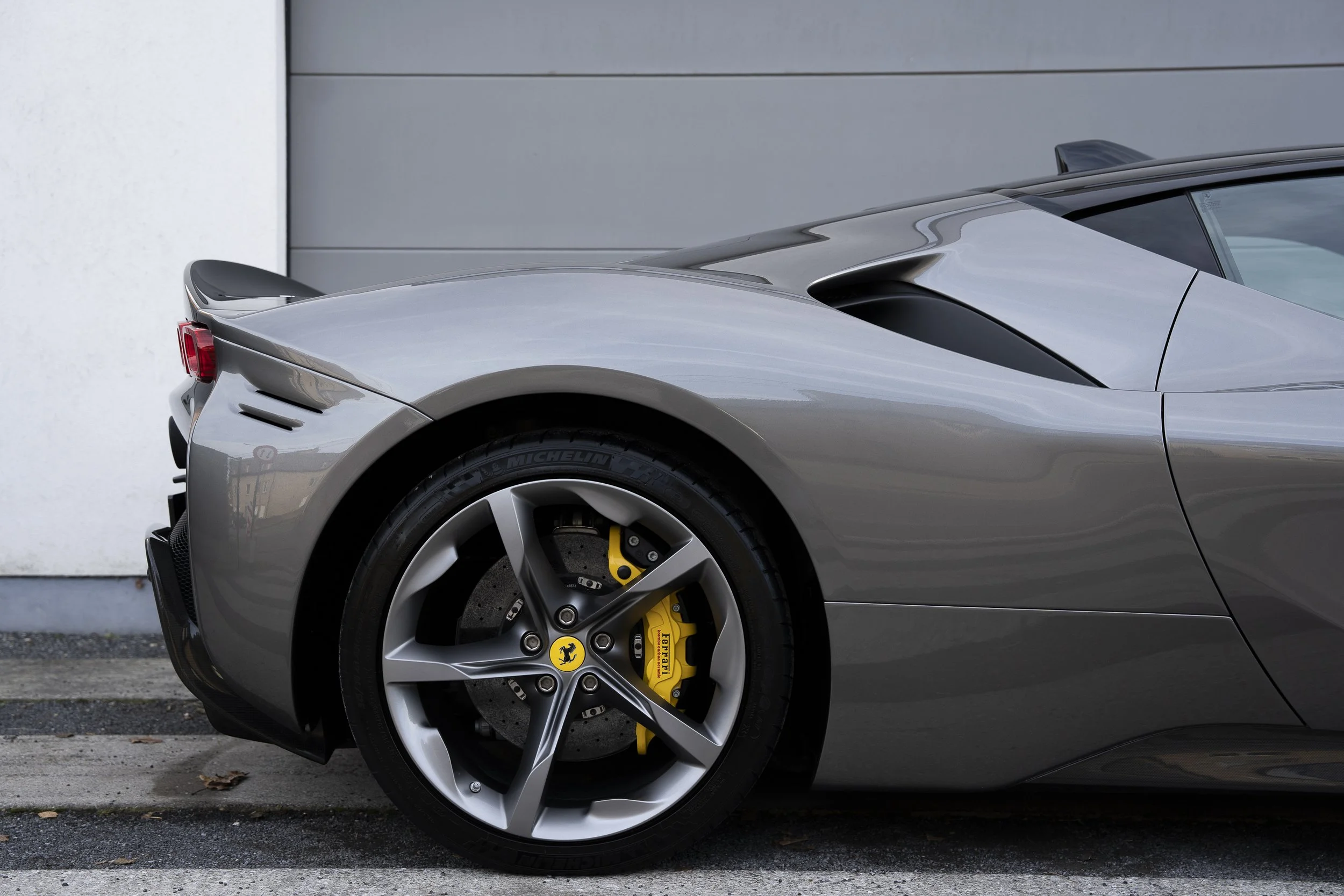 JDP-VISUALS-YLC-FERRARI-GREY-9.jpg
