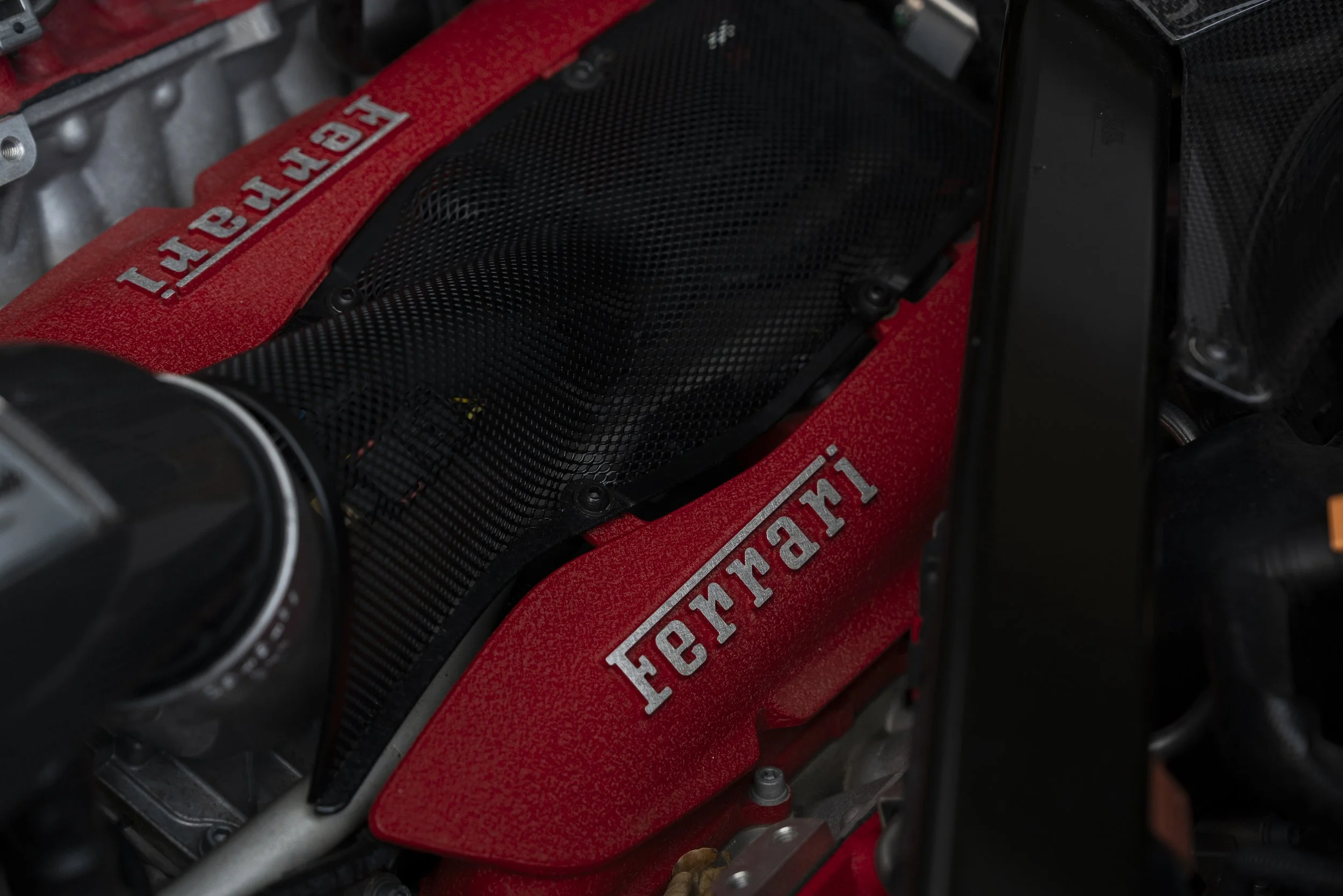 JDP-VISUALS-YLC-FERRARI-GREY-31.jpg