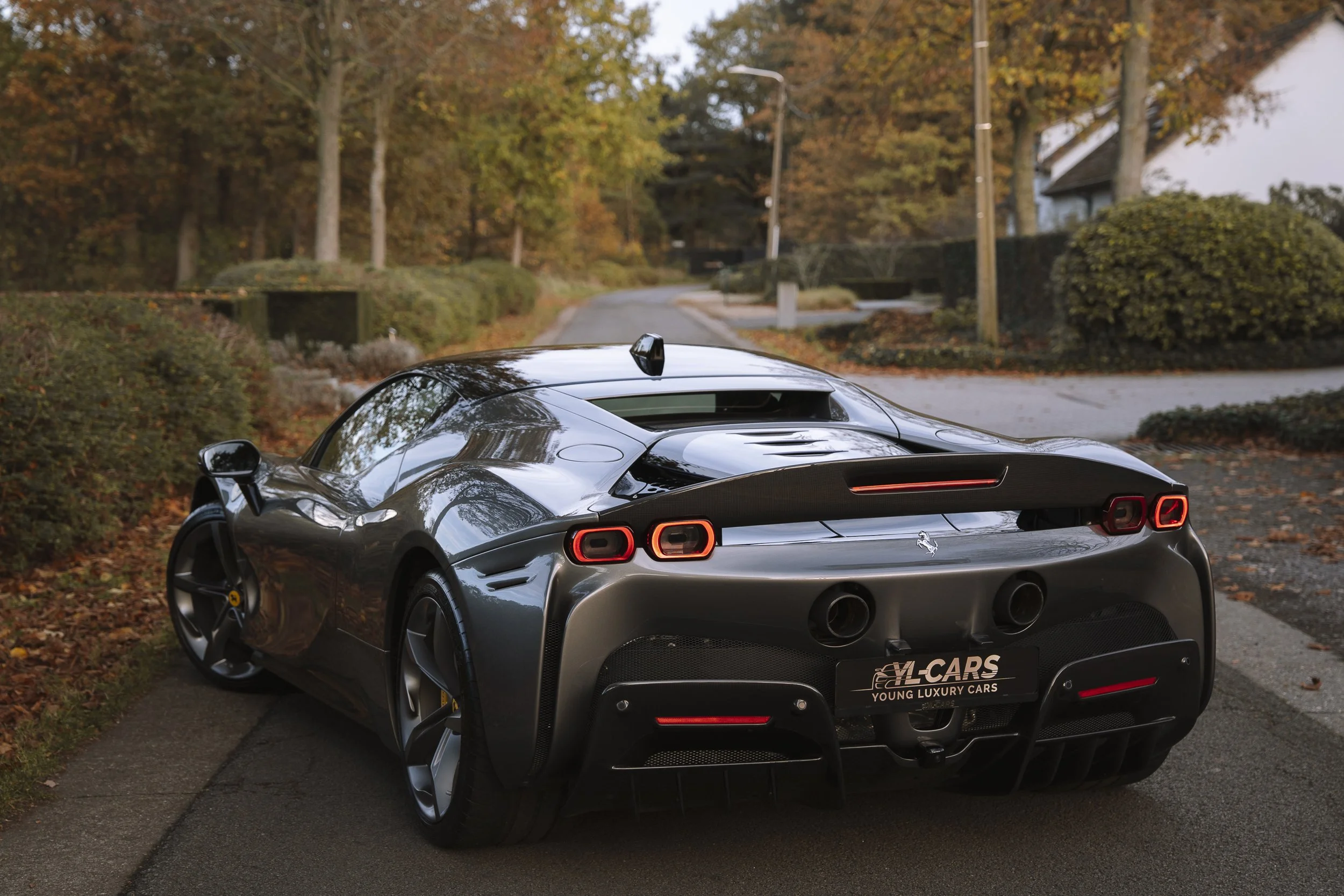 JDP-VISUALS-YLC-FERRARI-GREY-65.jpg