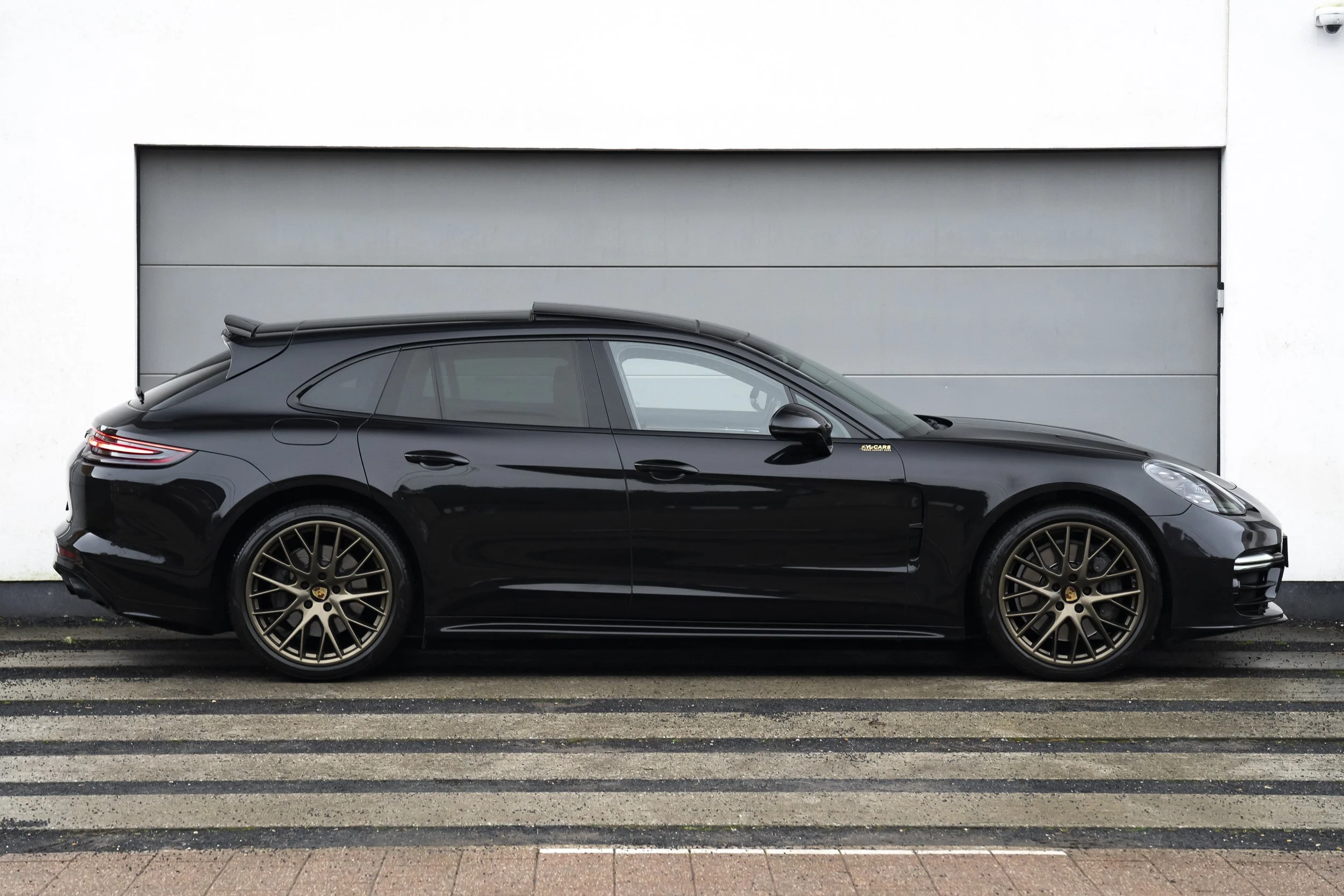 YLC-Porsche- Panamera-7.jpg