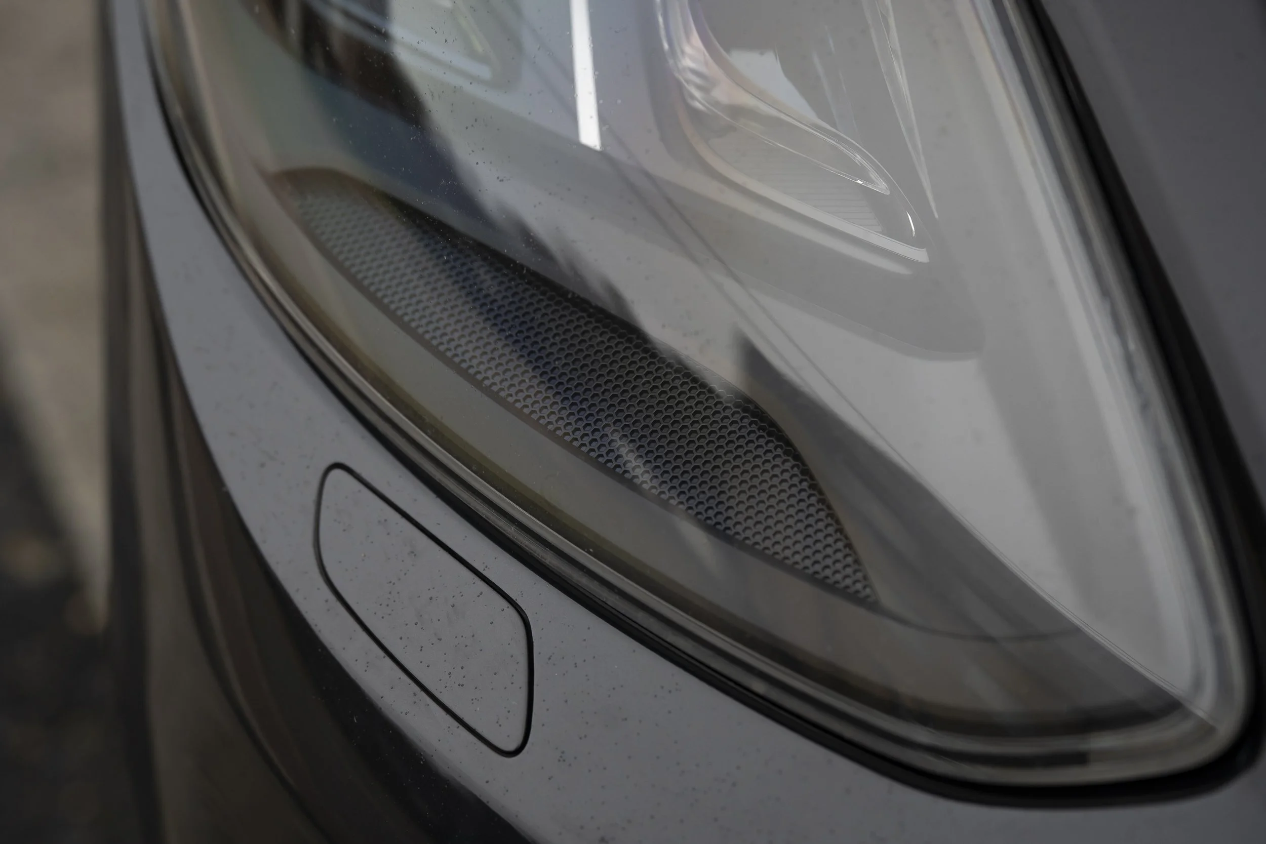 YLC-Porsche- Panamera-12.jpg