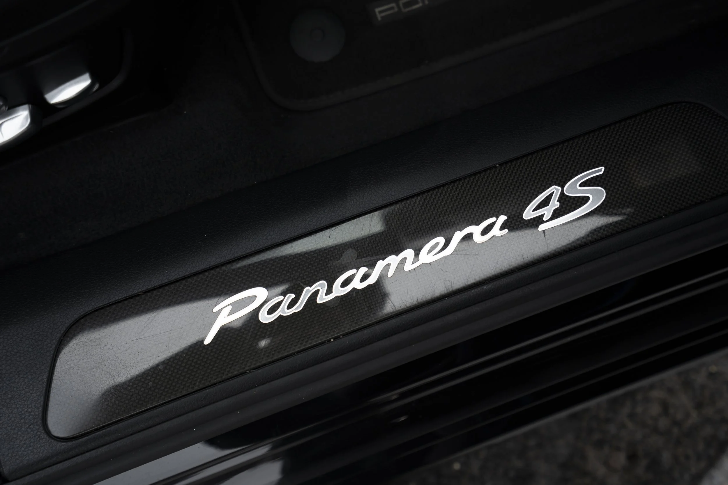 YLC-Porsche- Panamera-25.jpg