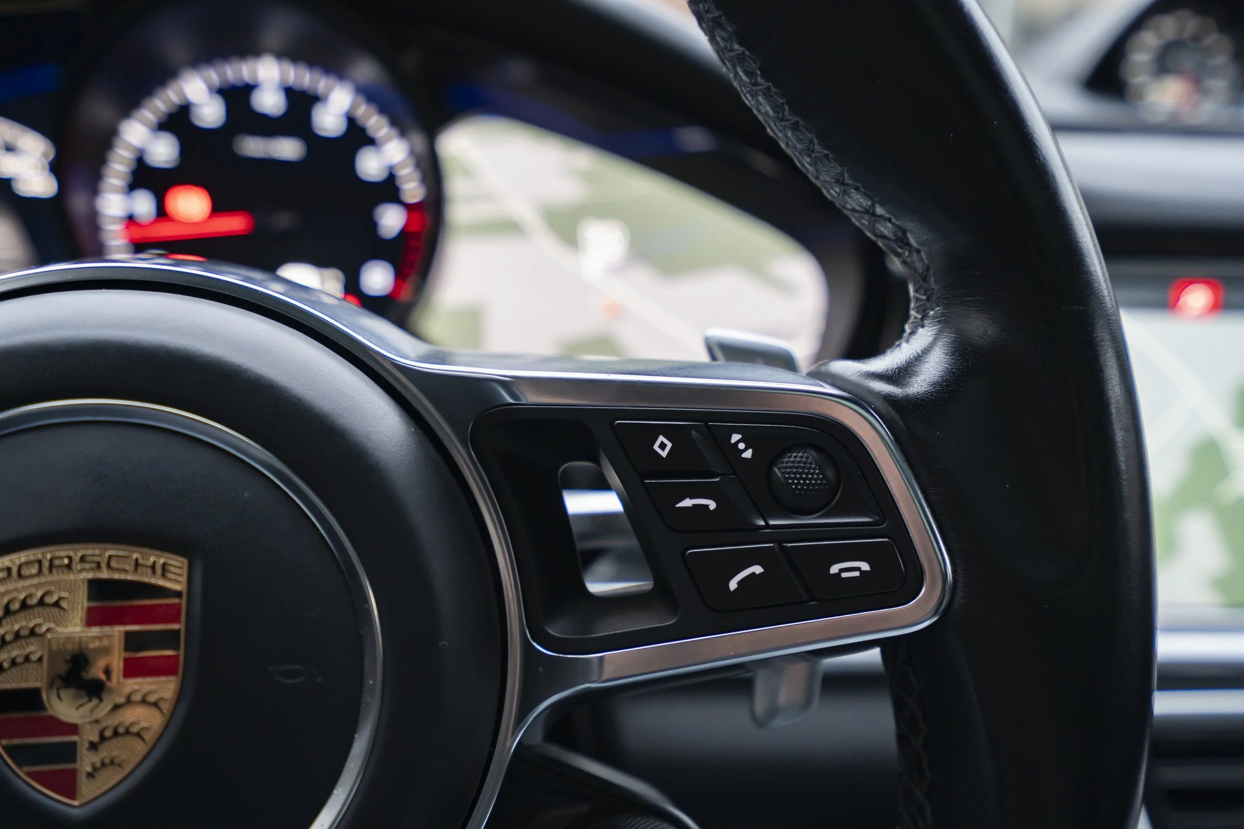 YLC-Porsche- Panamera-30.jpg