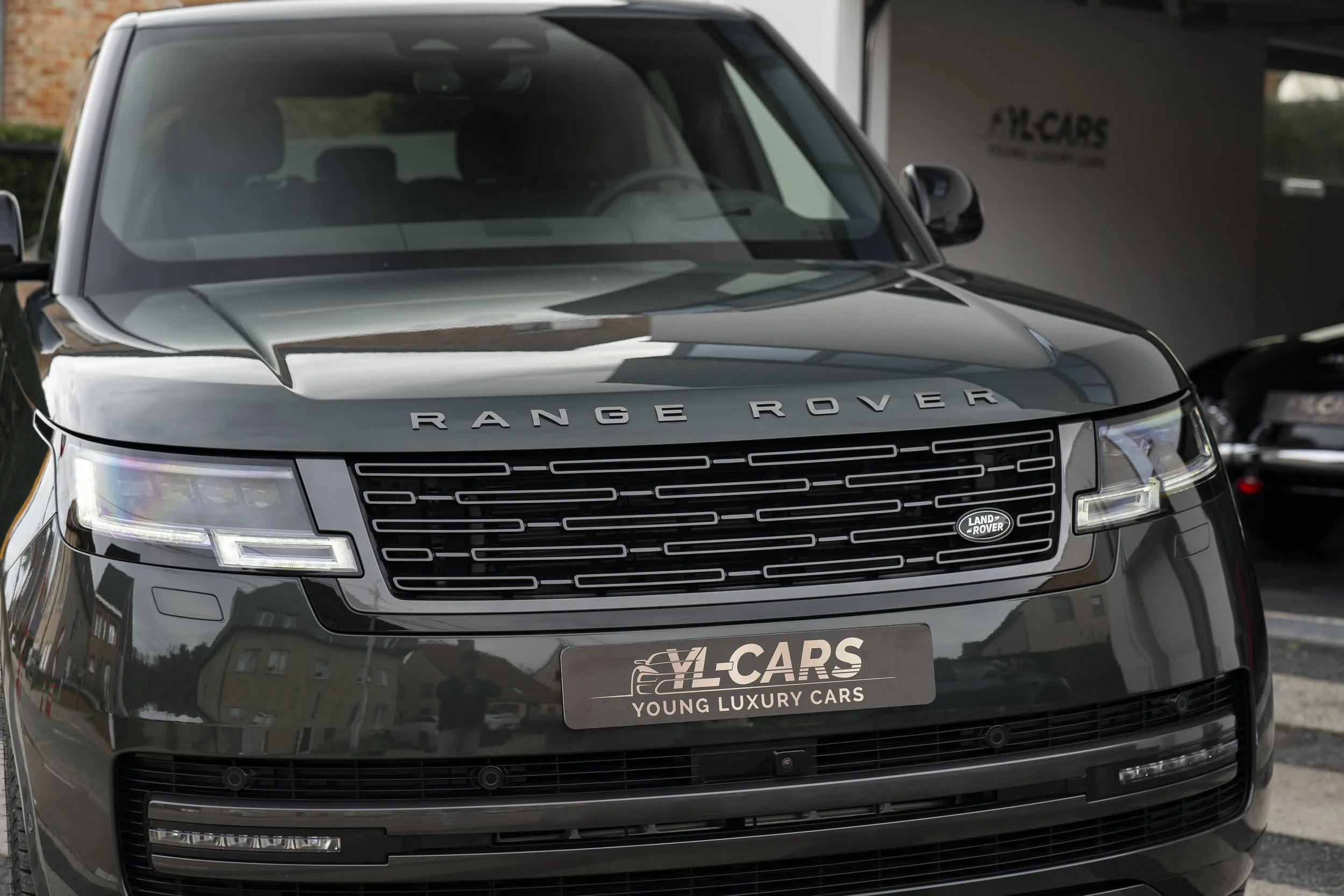 YLC-RangeRover-Vogue-10.jpg