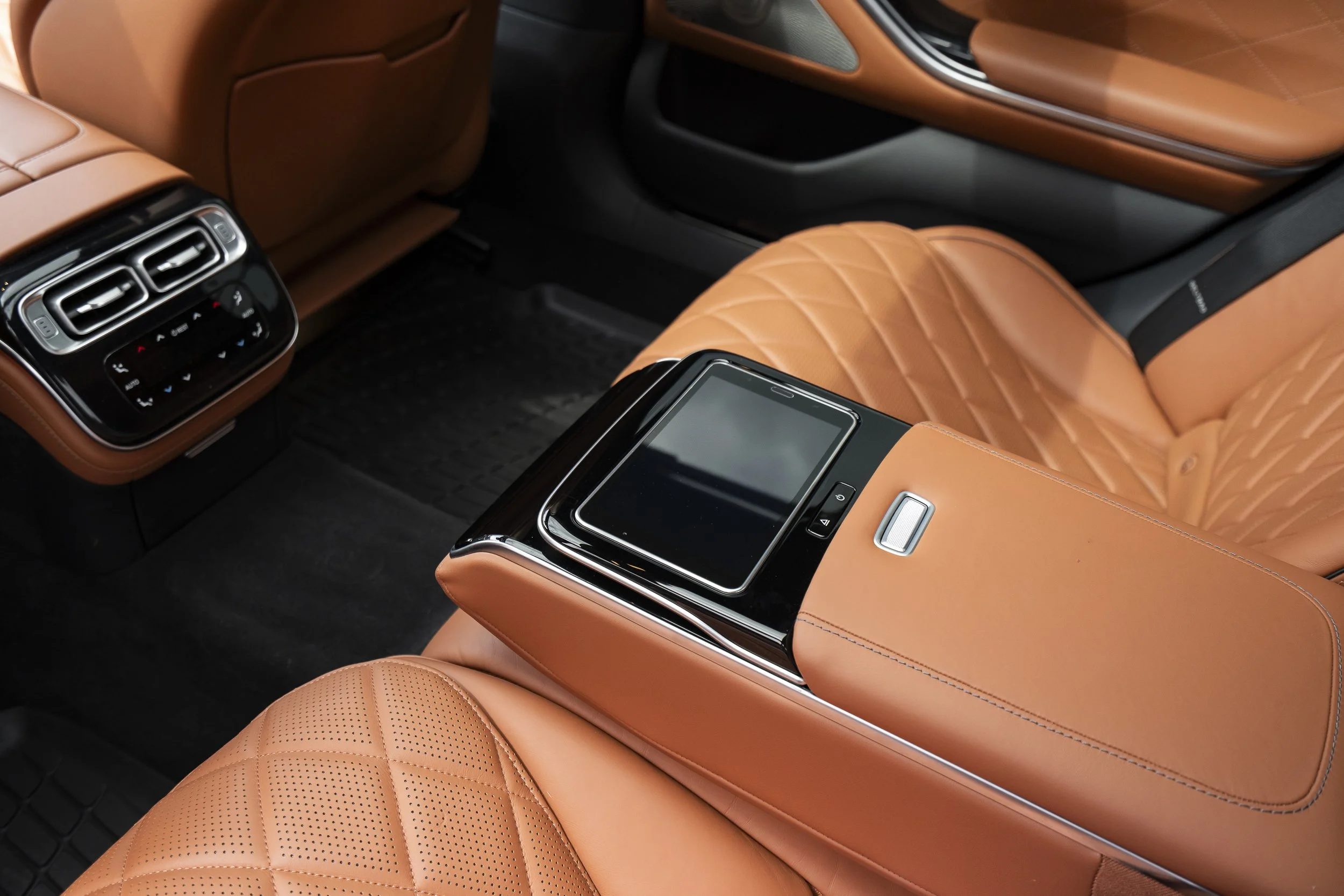 YLC-Mercedes-S-Class-47.jpg