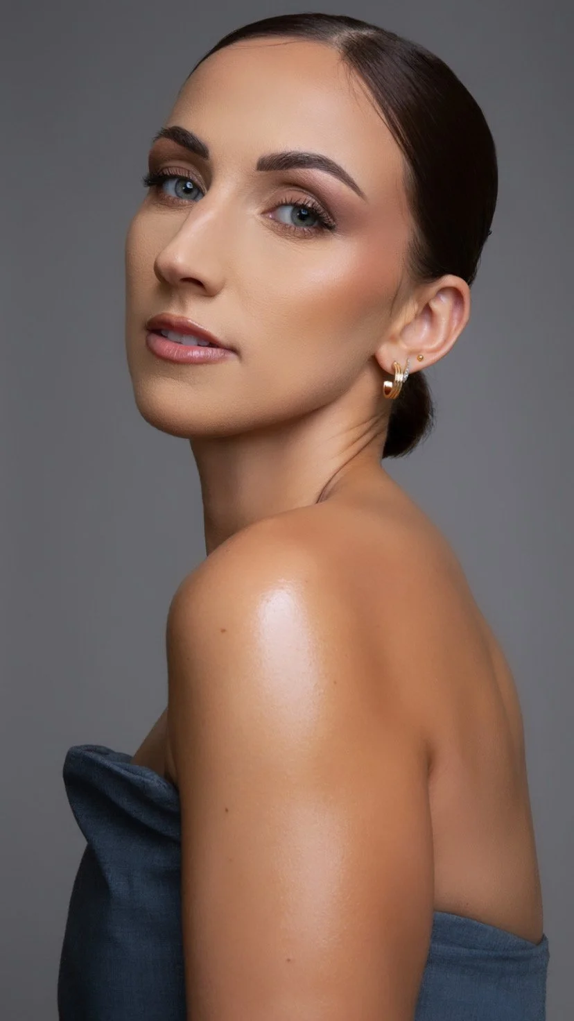 Becksy Silverwood Headshot 1.JPG
