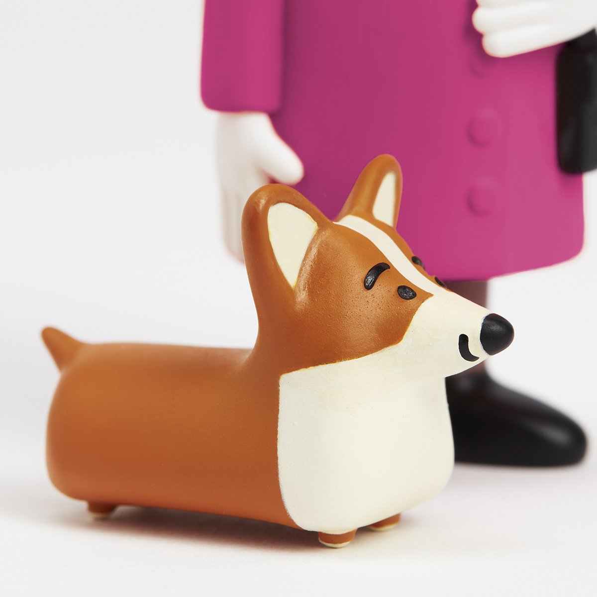 2022_12_22_FancyLampFigures3376.jpg