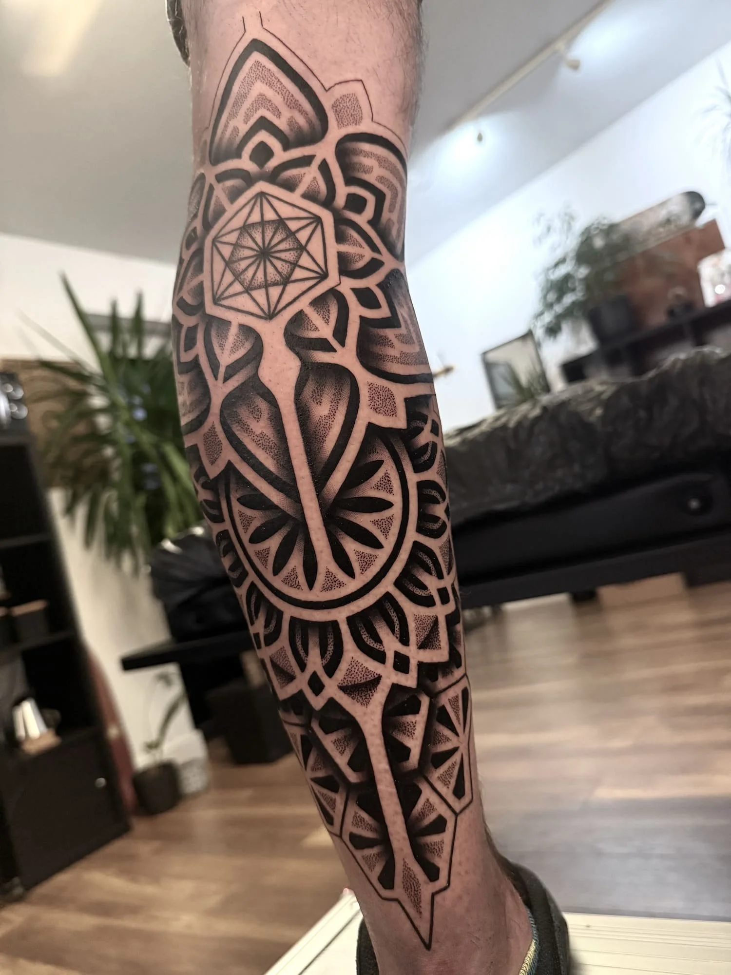 full-geomtric-leg-sleeve-start-devon-uk-custom-tattoo-ideas.jpg