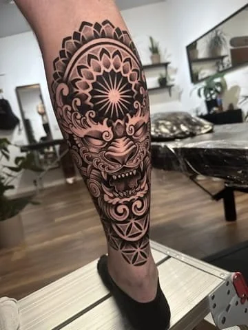 fu-dog-japanese-geometric-tattoo-by-devon-based-tattoo-artist-UK