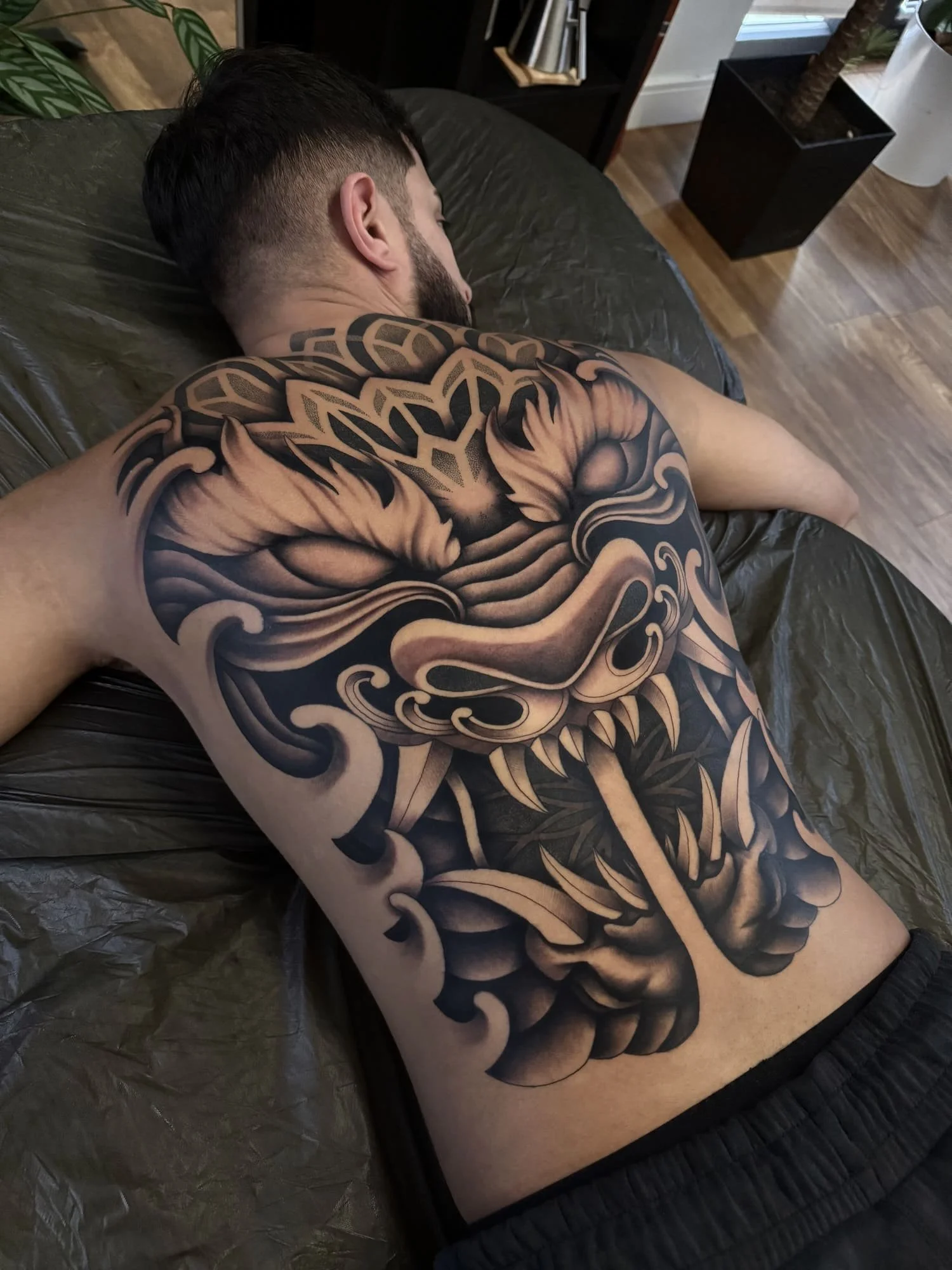 full-back-fu-dog-tattoo-devon-uk-custom-tattoo-ideas.jpg