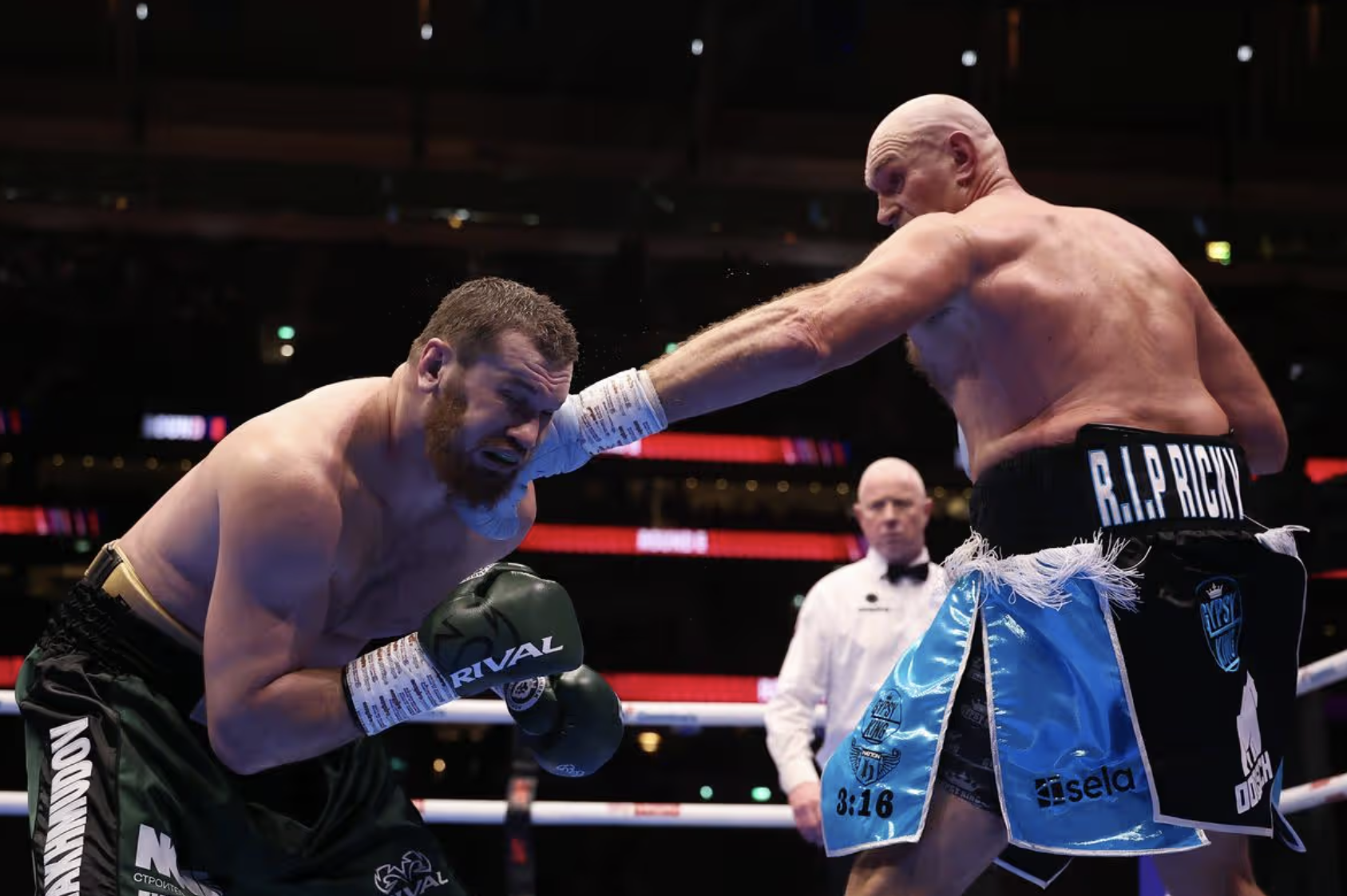 tyson fury vs Arslanbek Makhmudov result : full fight breakdown