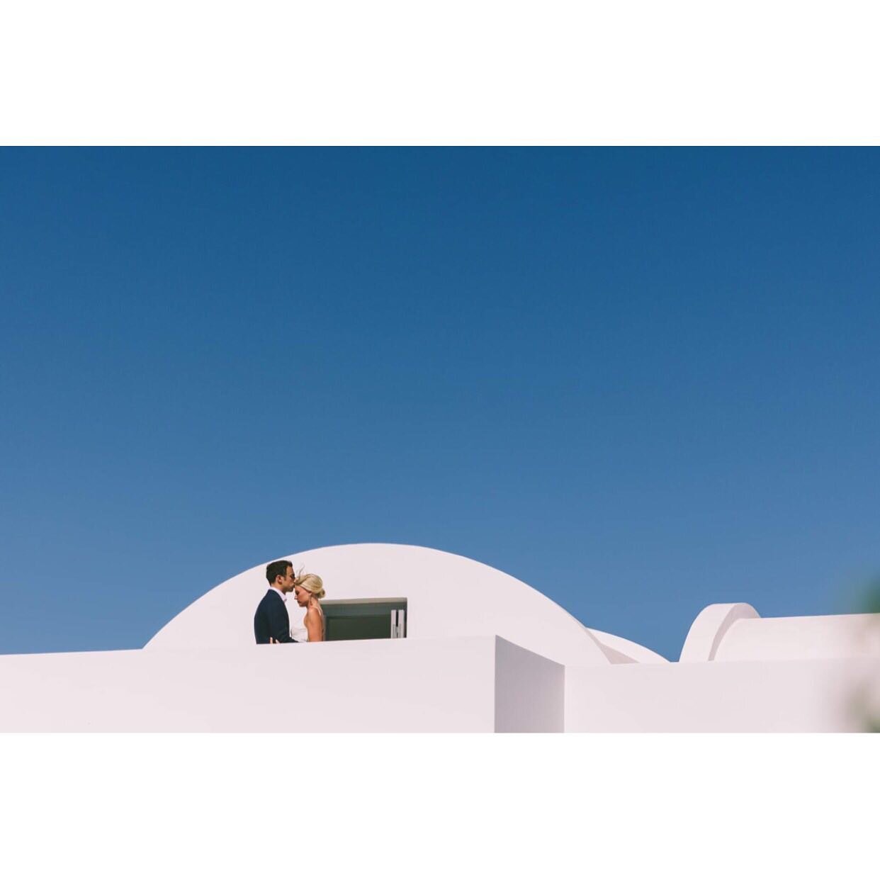 #santoriniweddings #weddingsingreece #destinationweddings #destinationweddingphotographer #greekislandphotographer