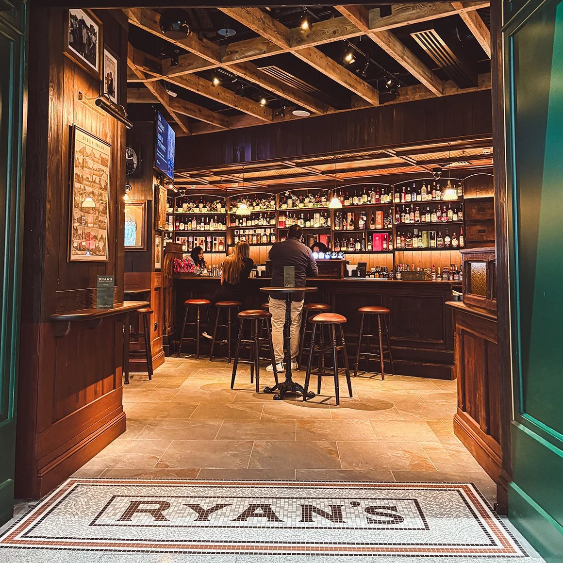 Ryan's Pub, T2, Dublin Airport