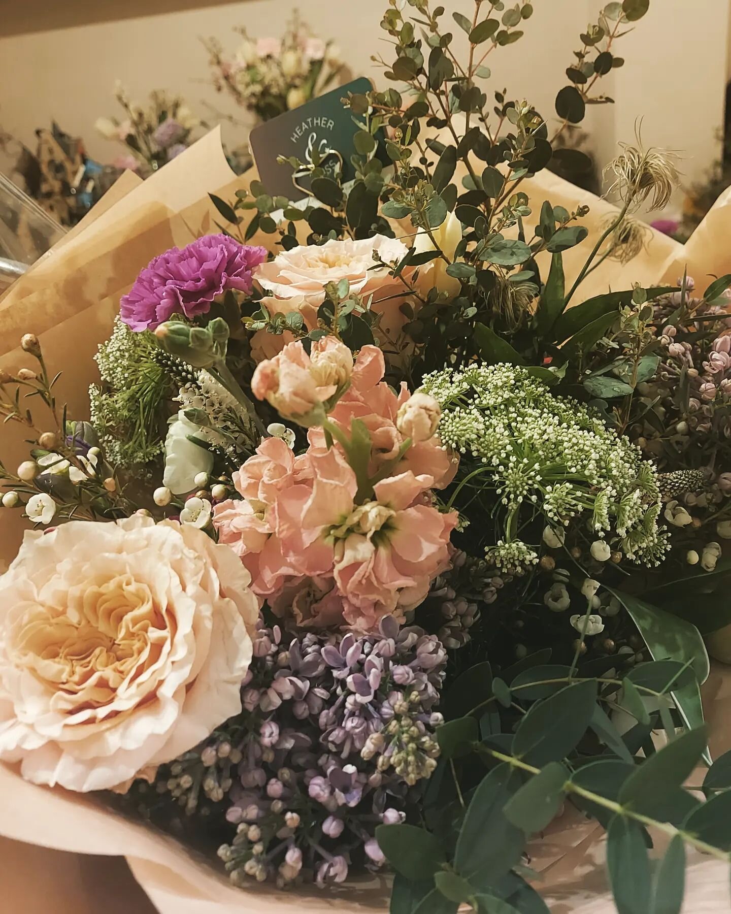 Easter flowers and wreathes. You might want to make the house pretty if like me you're planning on eating, walking, watching Easter Parade and eating your body weight in chocolate! #otleybusiness #otleyflorist #harrogateflorist #ilkleyflorist #heathe