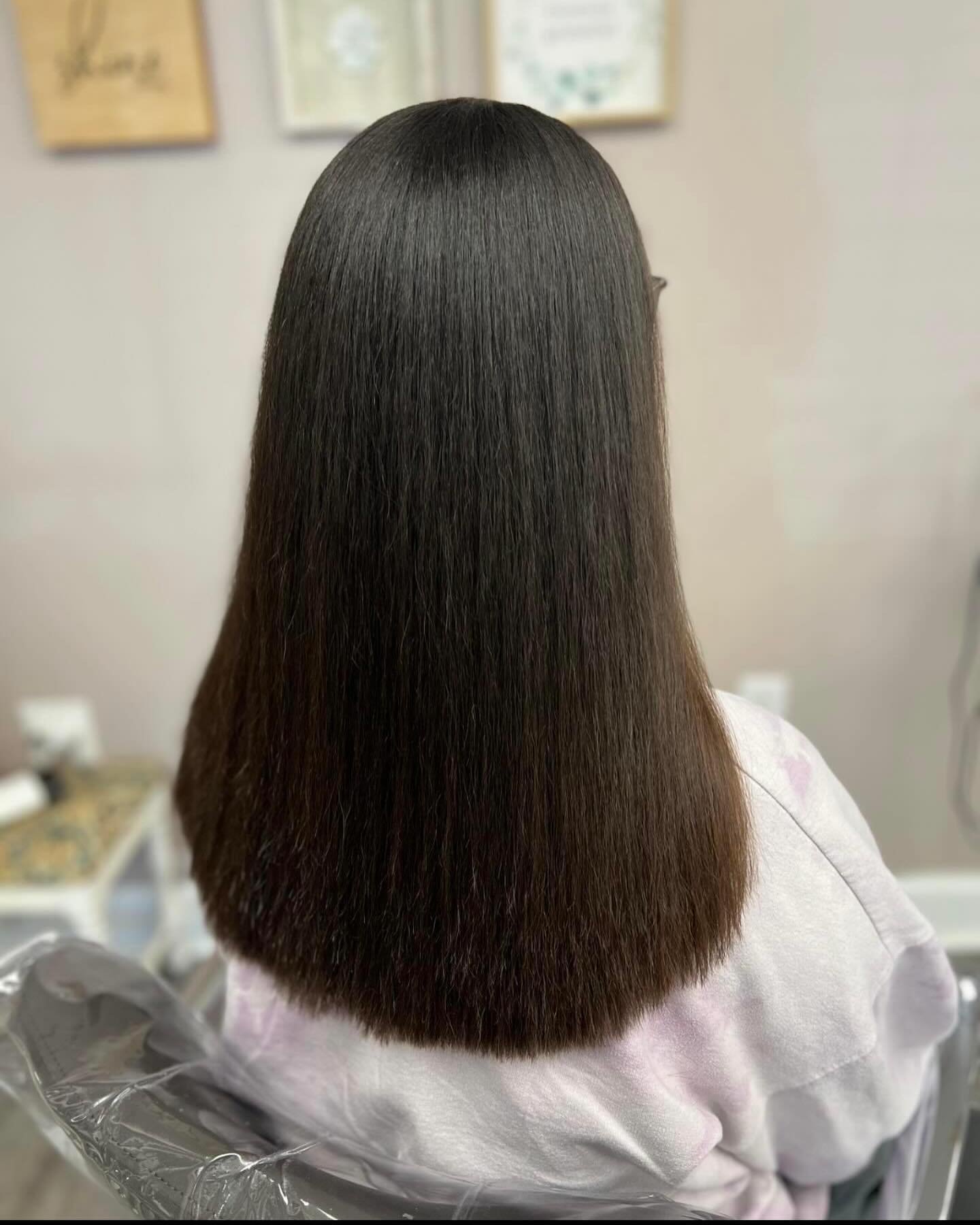 Before &amp; After Keratin Complex Smoothing Treatment 

By Brandee &lt;3

#hairbybrandeerenae #shinehairdesigns #keratin #salon #757salon #keratintreatment #silkysmooth  #suffolkvahair