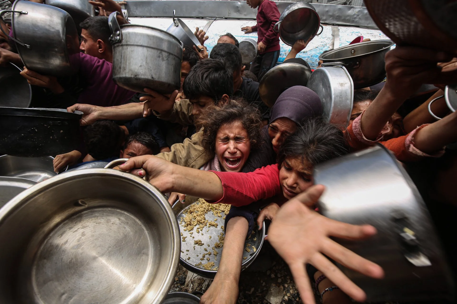 Emerging talent in photojournalism: 2025 IPPG recipients – in pictures