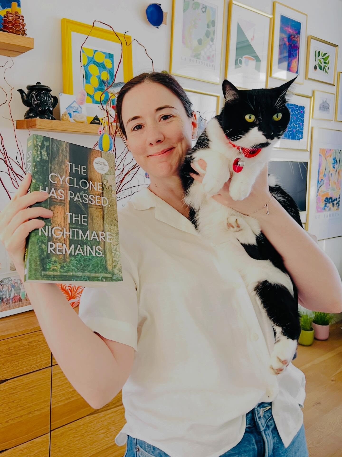 BOOK NEWS!

Today I held the advanced reader copy of STAY BURIED in my hands. 💚🌪️

It&rsquo;s not the final version, the cover will change and it still needs proofreading, but it&rsquo;s a BOOK. A real, hold-it-in-your-hands, written-by-me book. T