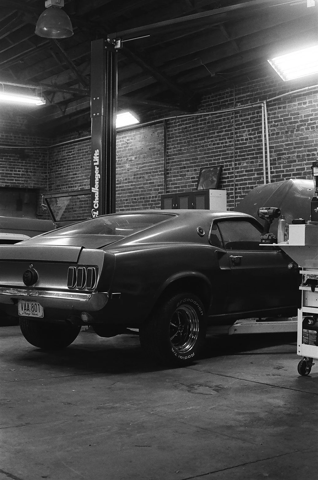 Mustang Garage Shop