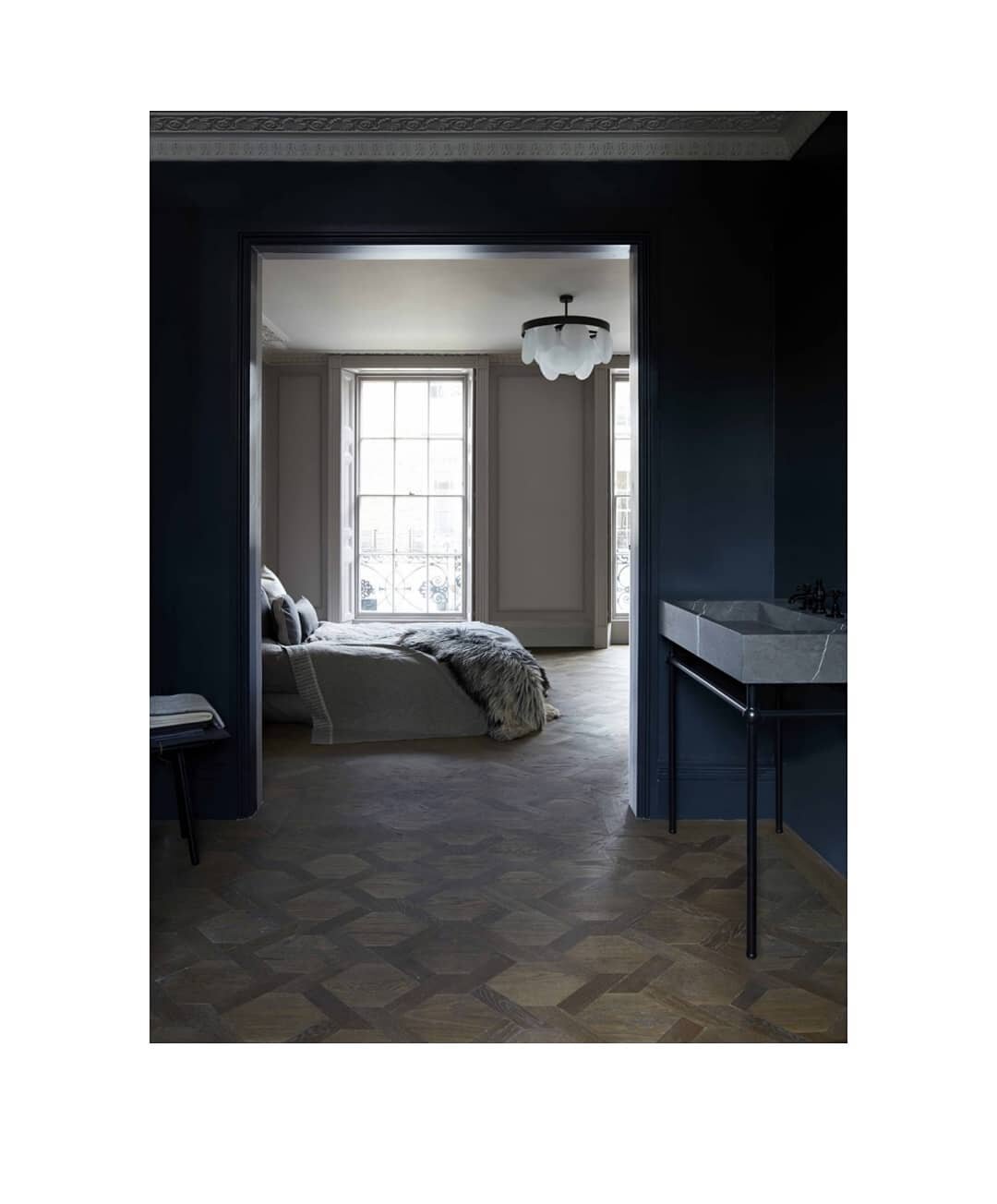 Our little Georgian gem in South Ken got its own little space in @vogueliving and we couldn't be more chuffed!! Check out the link in their bio for the interview lovingly done by @alicebdavies_interiordesign and check our website for more images and 