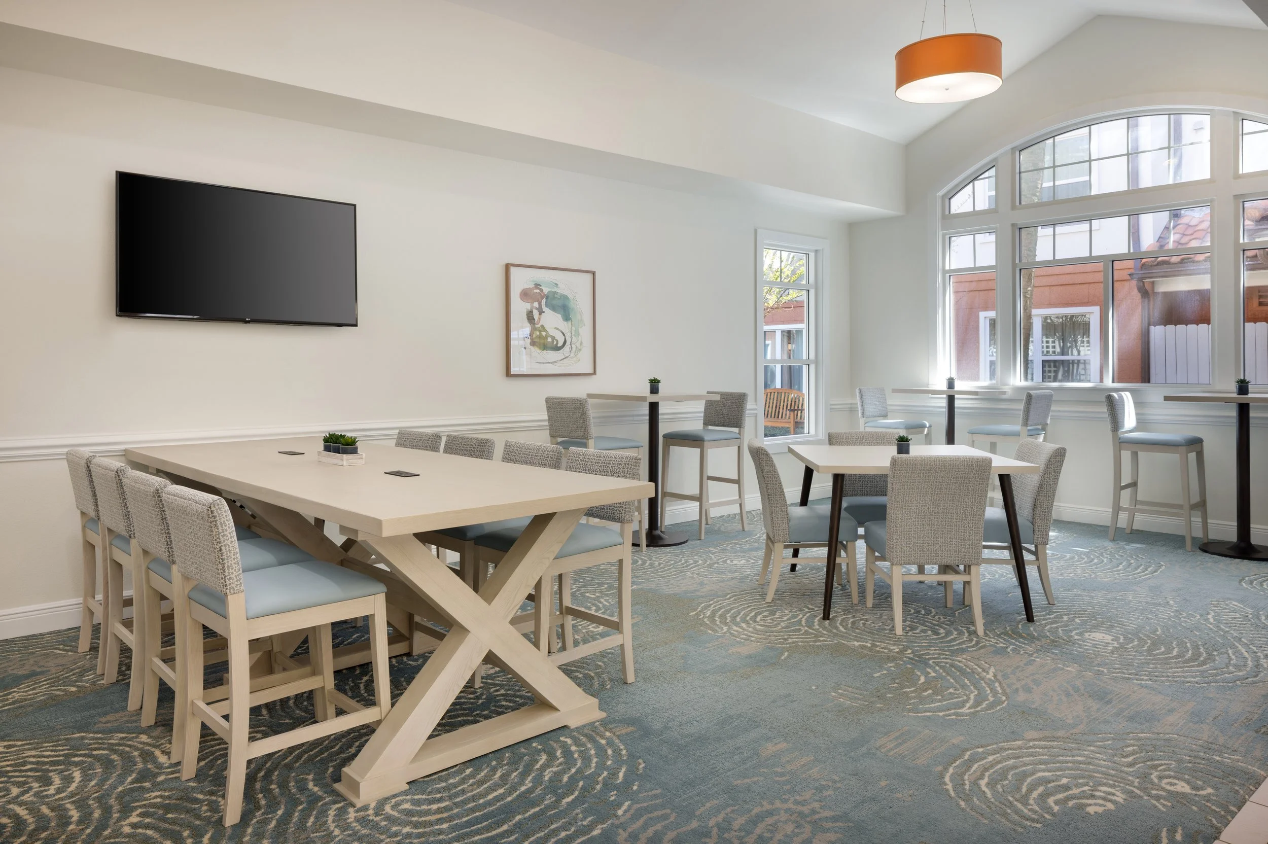 VSPRI_Breakfas_Lobby_Seating_3531_.jpg
