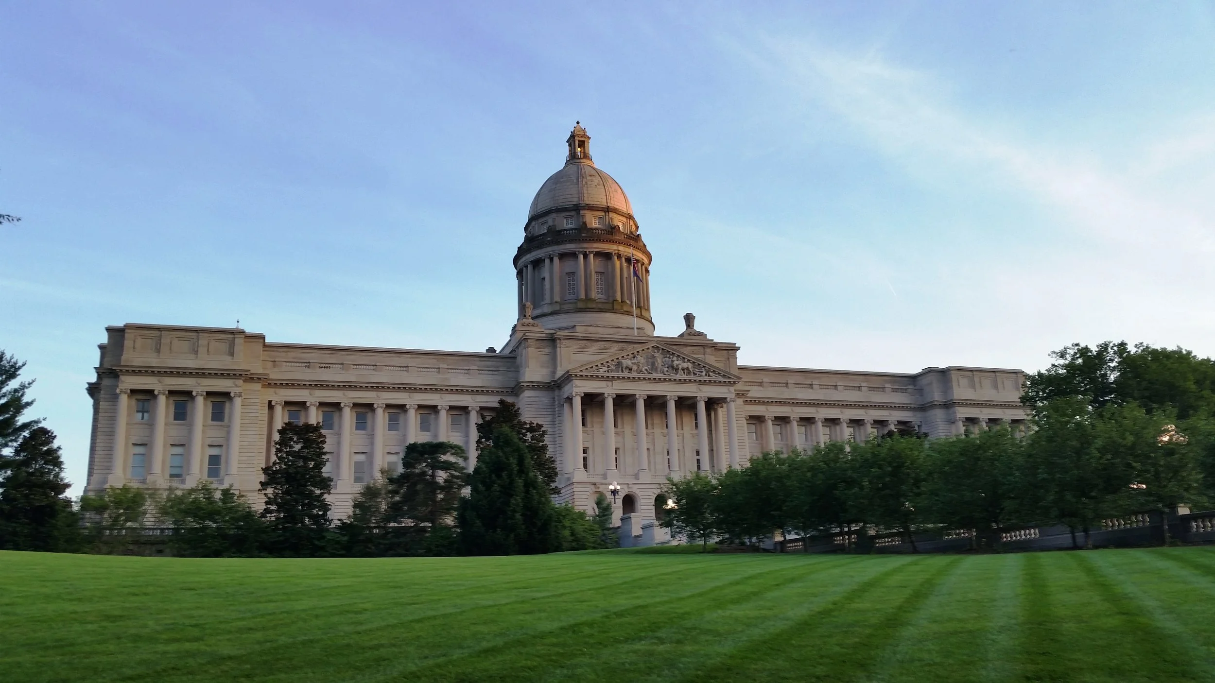 Capitol building.jpg